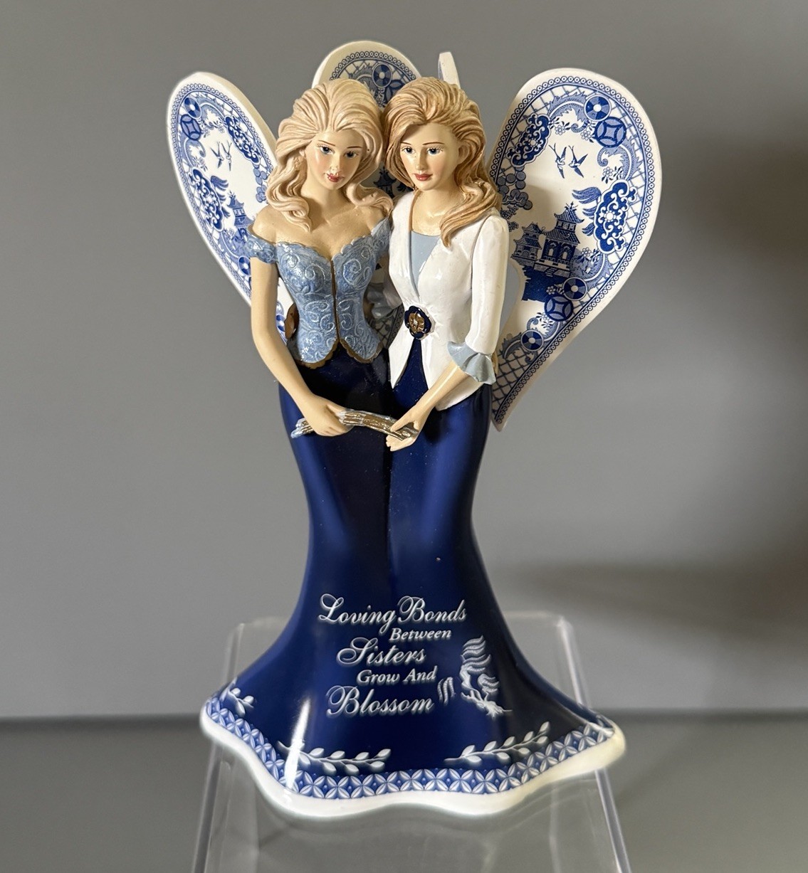 Blue Willow Sisterly Love “Loving Bonds Between Sisters“ Hamilton AS IS READ