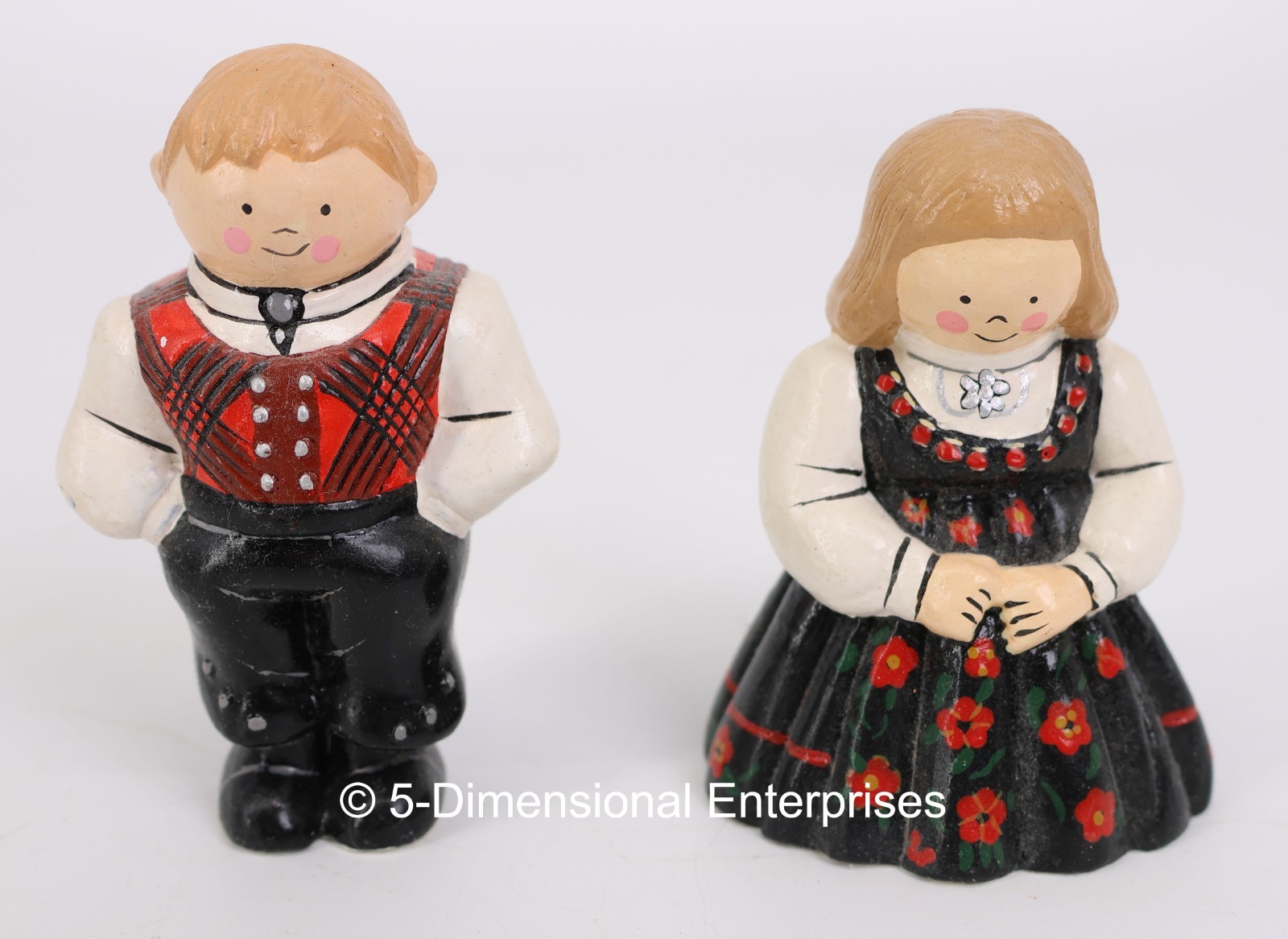 Norwegian Folk Art Man and Woman 3″ Tall Figures – Kari Trestakk Norway