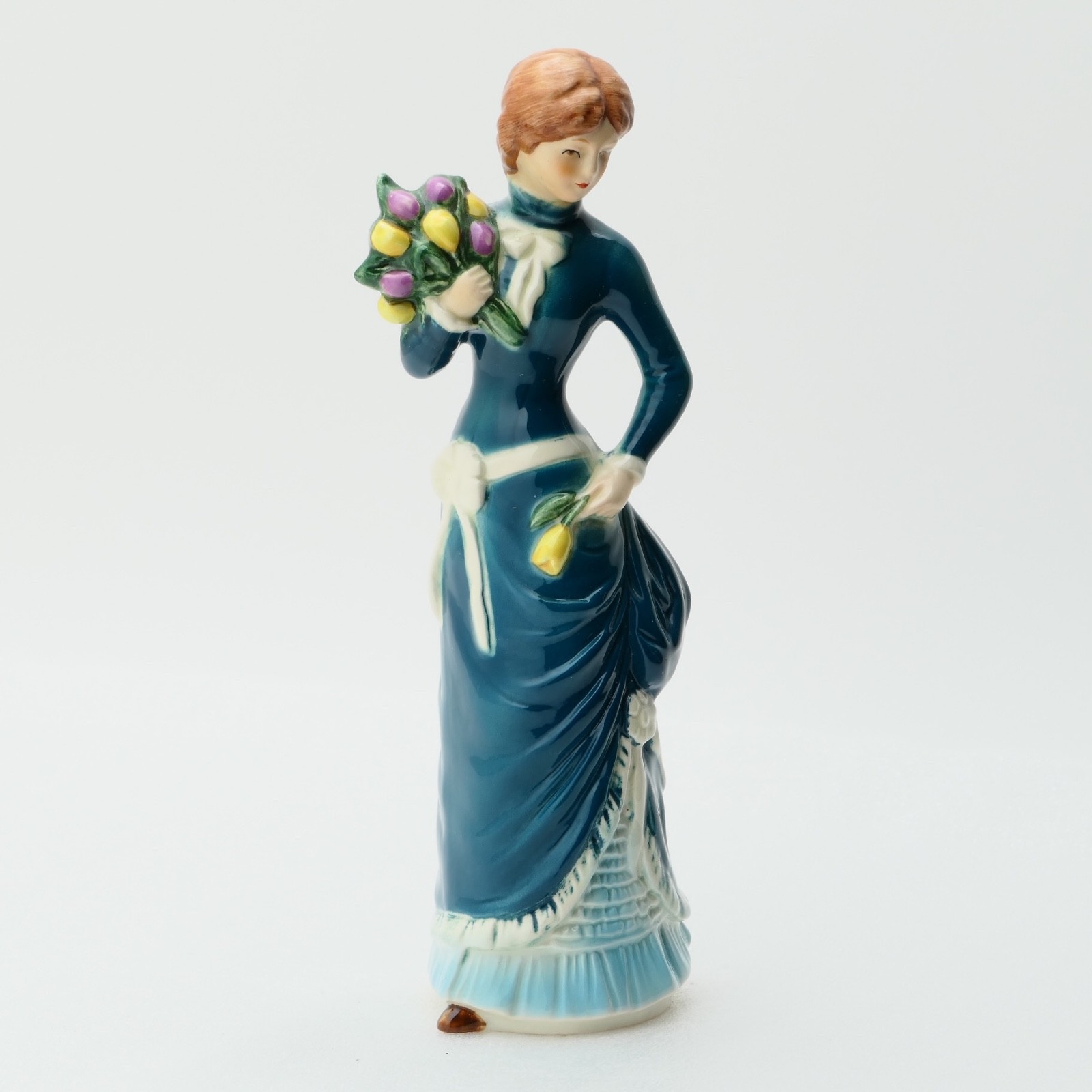 Goebel GARDEN FANCIER 1880 Fashions on Parade Lady Figurine W. Germany – 16 278