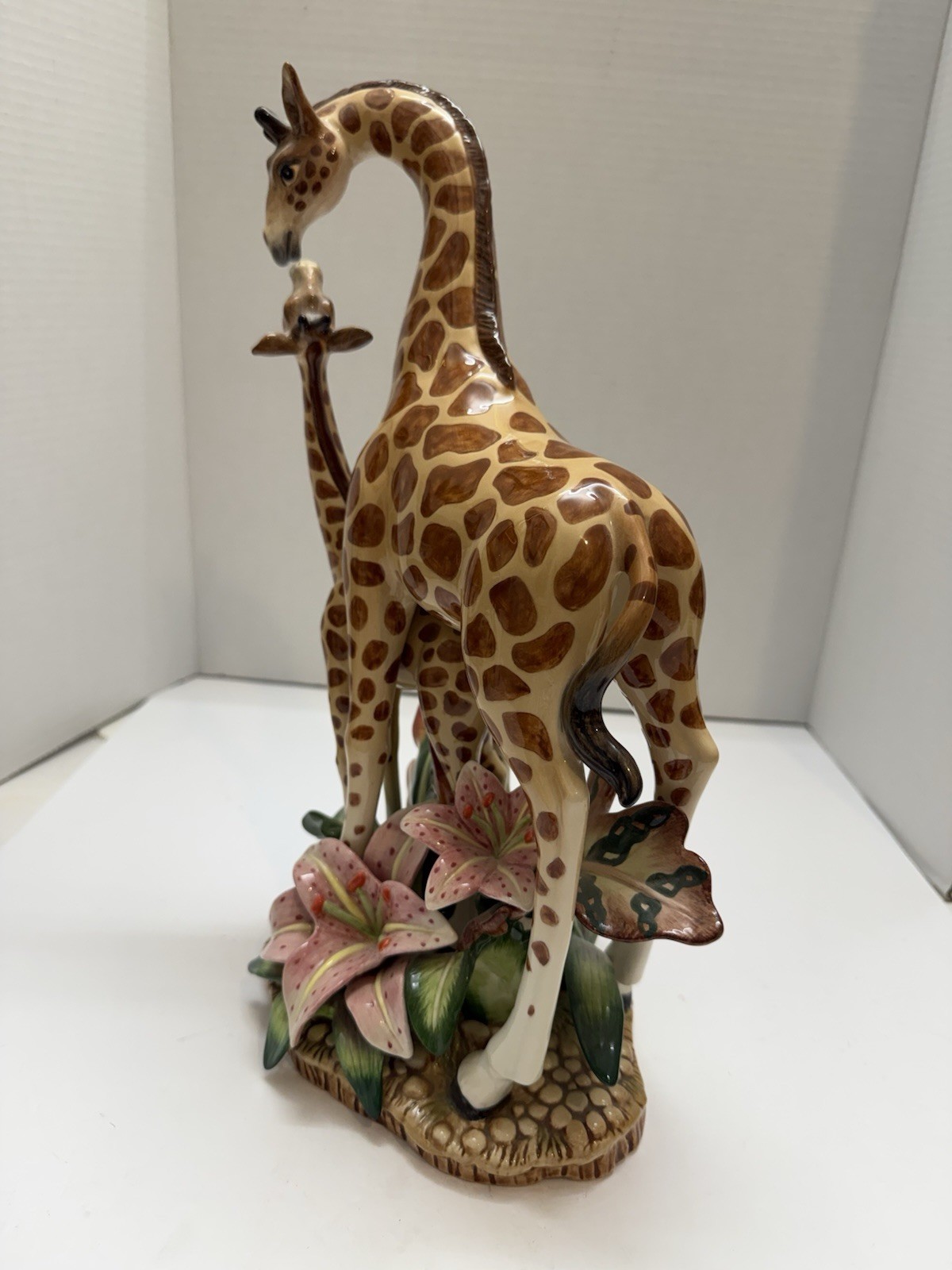 Vintage Fitz & Floyd Mother Baby Giraffe Figurine Statue With Pink Lilies 15”