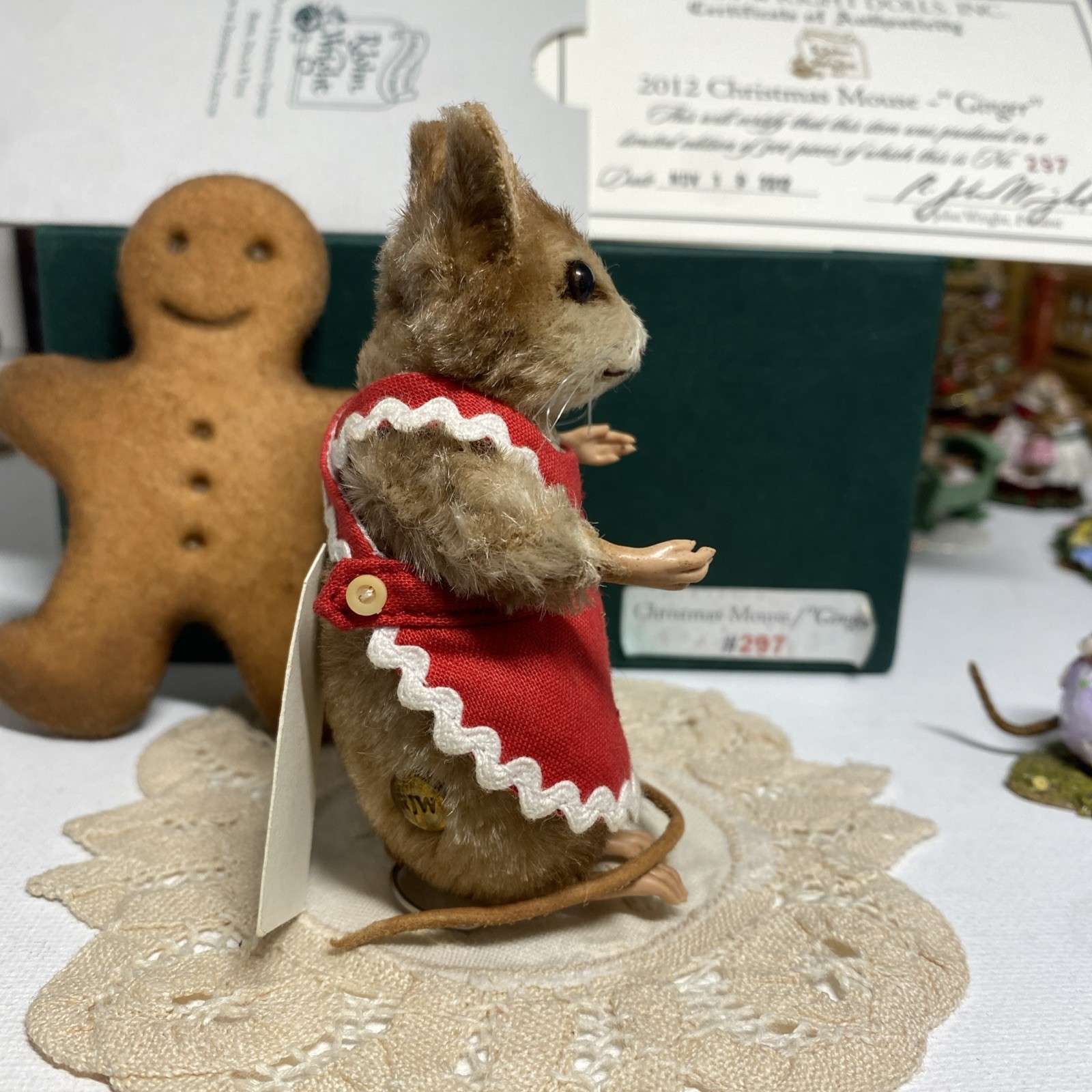R. John Wright #297 of 300, 2012 Christmas Mouse-“Ginger” Orig. Box&Certificate