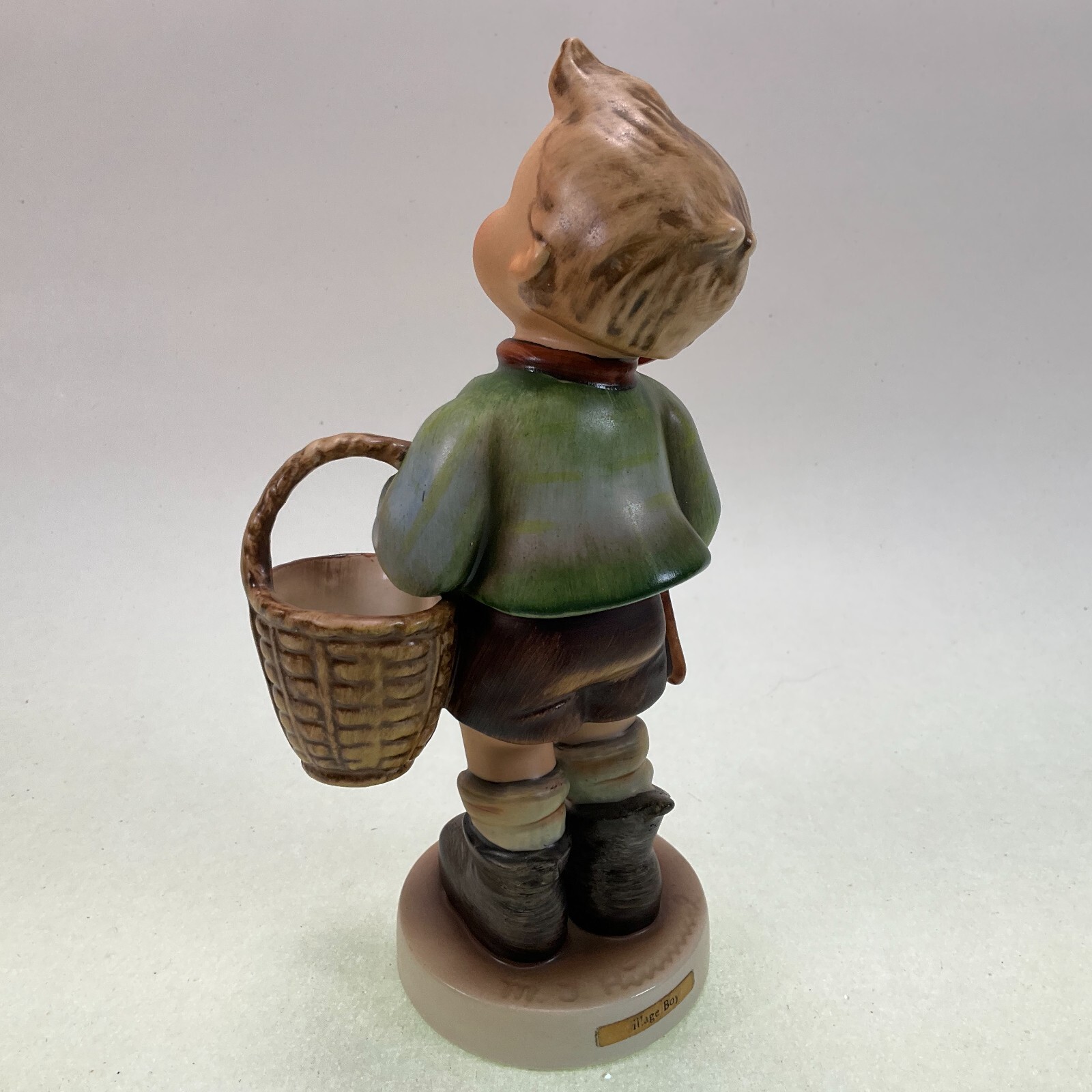Goebel Hummel Village Boy 50/0 Figurine 6 3/4″ Vintage