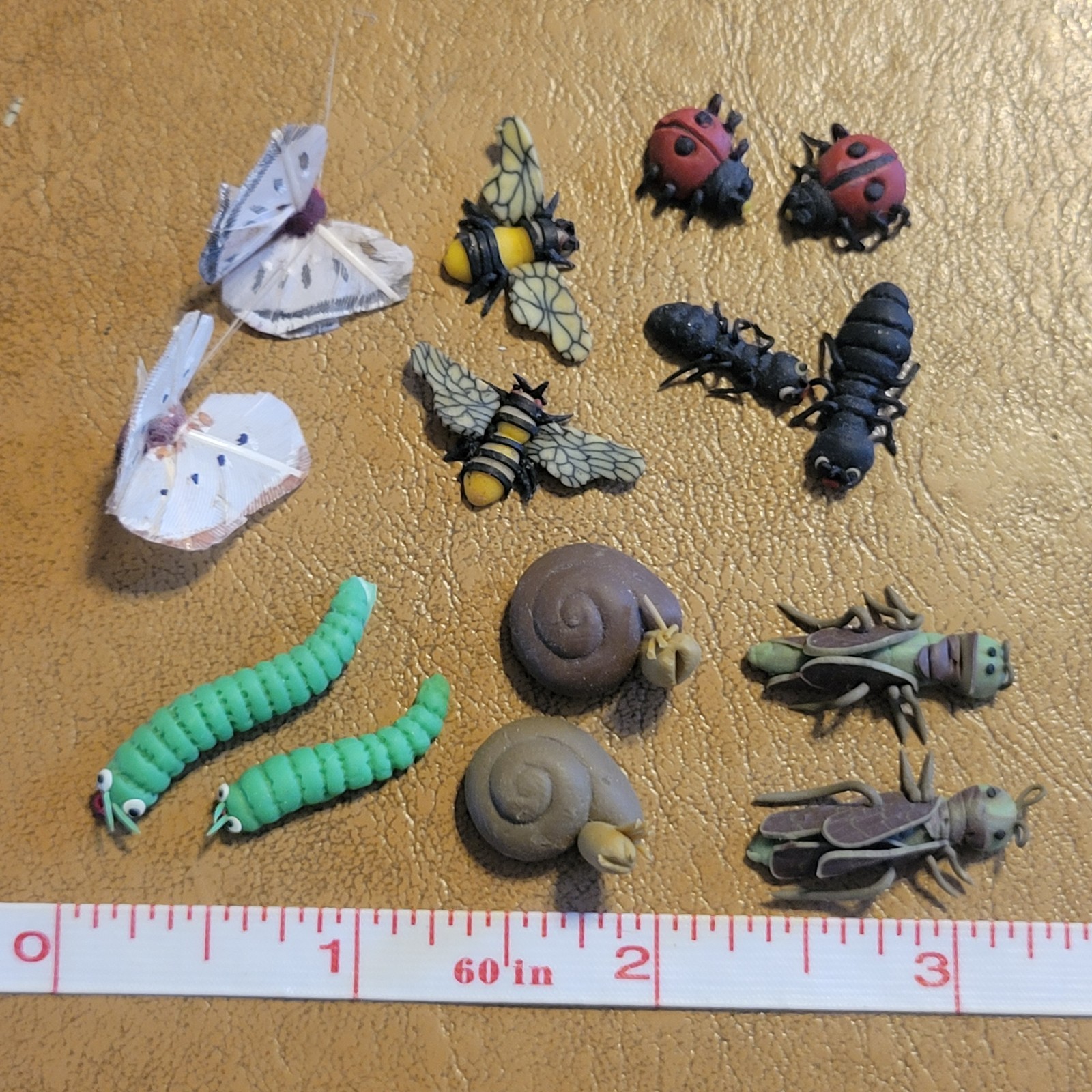 Lot of 14 Bugs Pair of Grasshoppers Snails Bees Ladybugs Miniatures Tiny used