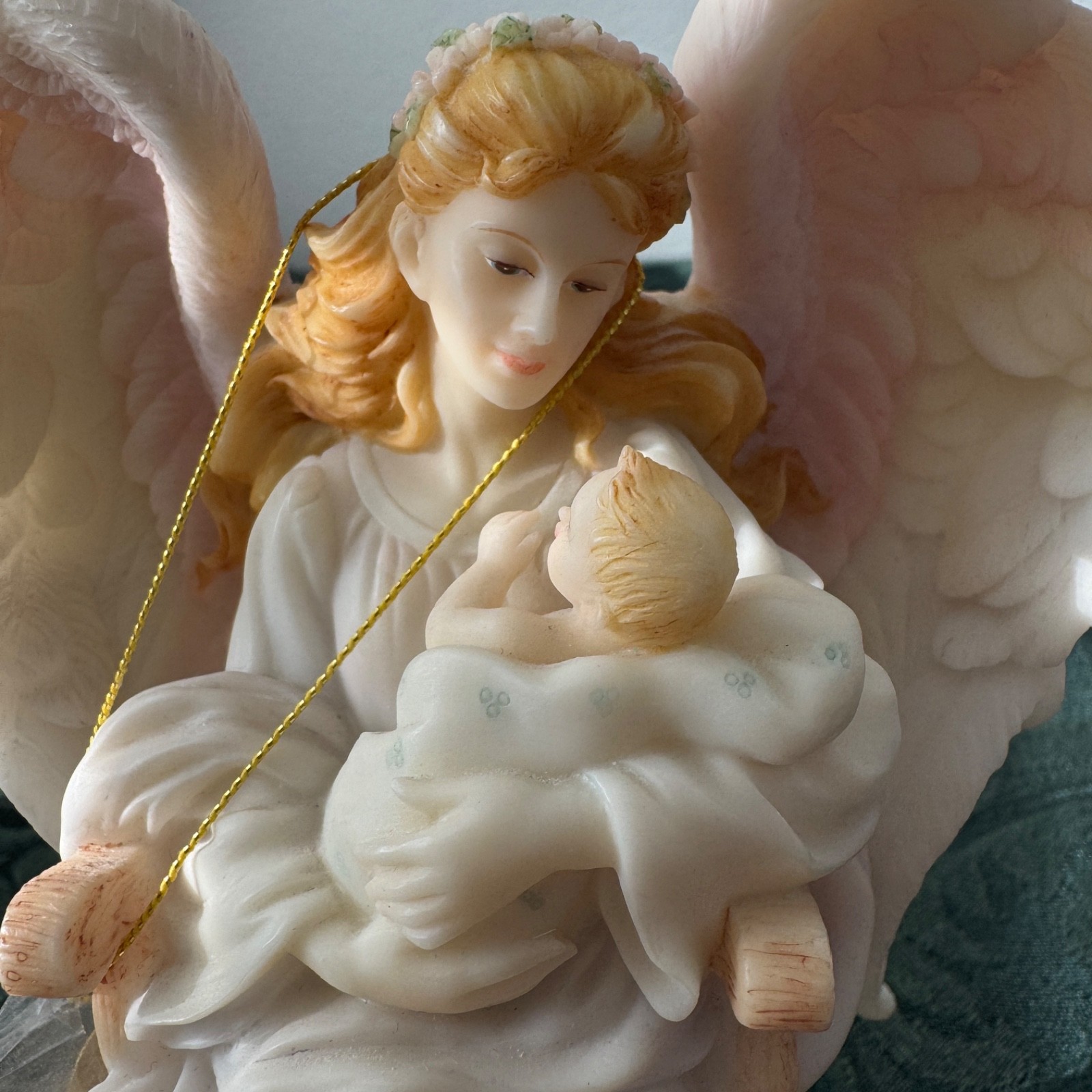 VTG Seraphim Classics HANNAH Always Near Angel w/Baby Roman, Inc. 78087 1997 EUC