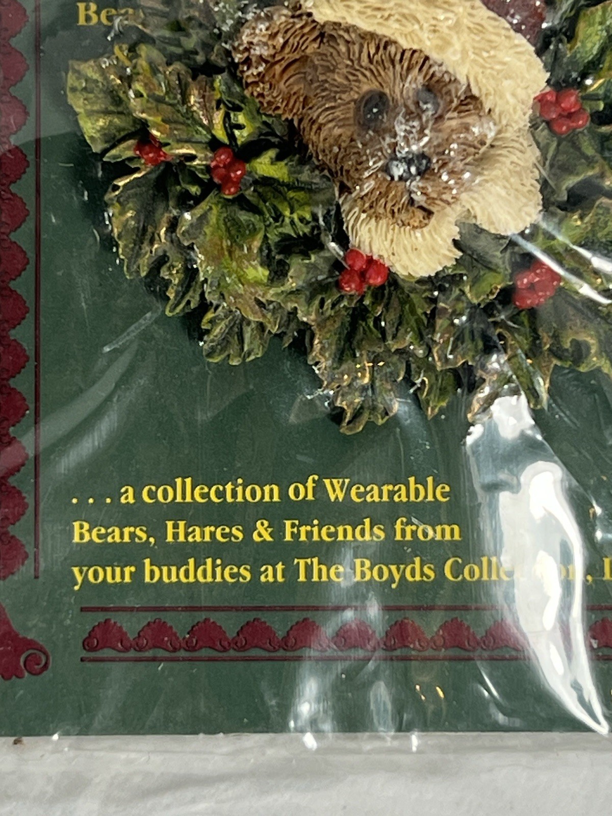 Vintage Boyd’s Bears Bearware Collection Holly Bear Christmas Lapel Pin (D)
