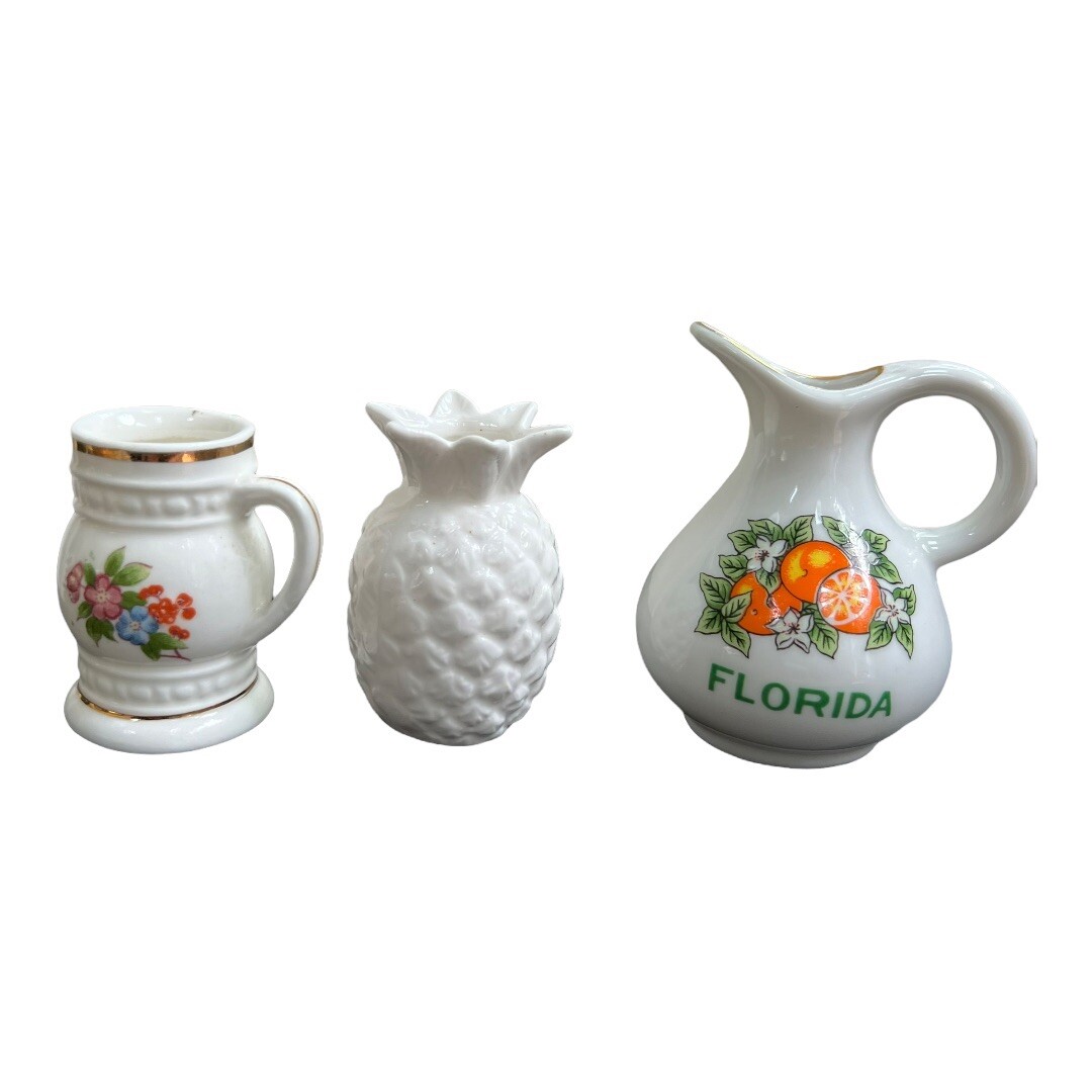 Set of 3 mini ceramic collectible items