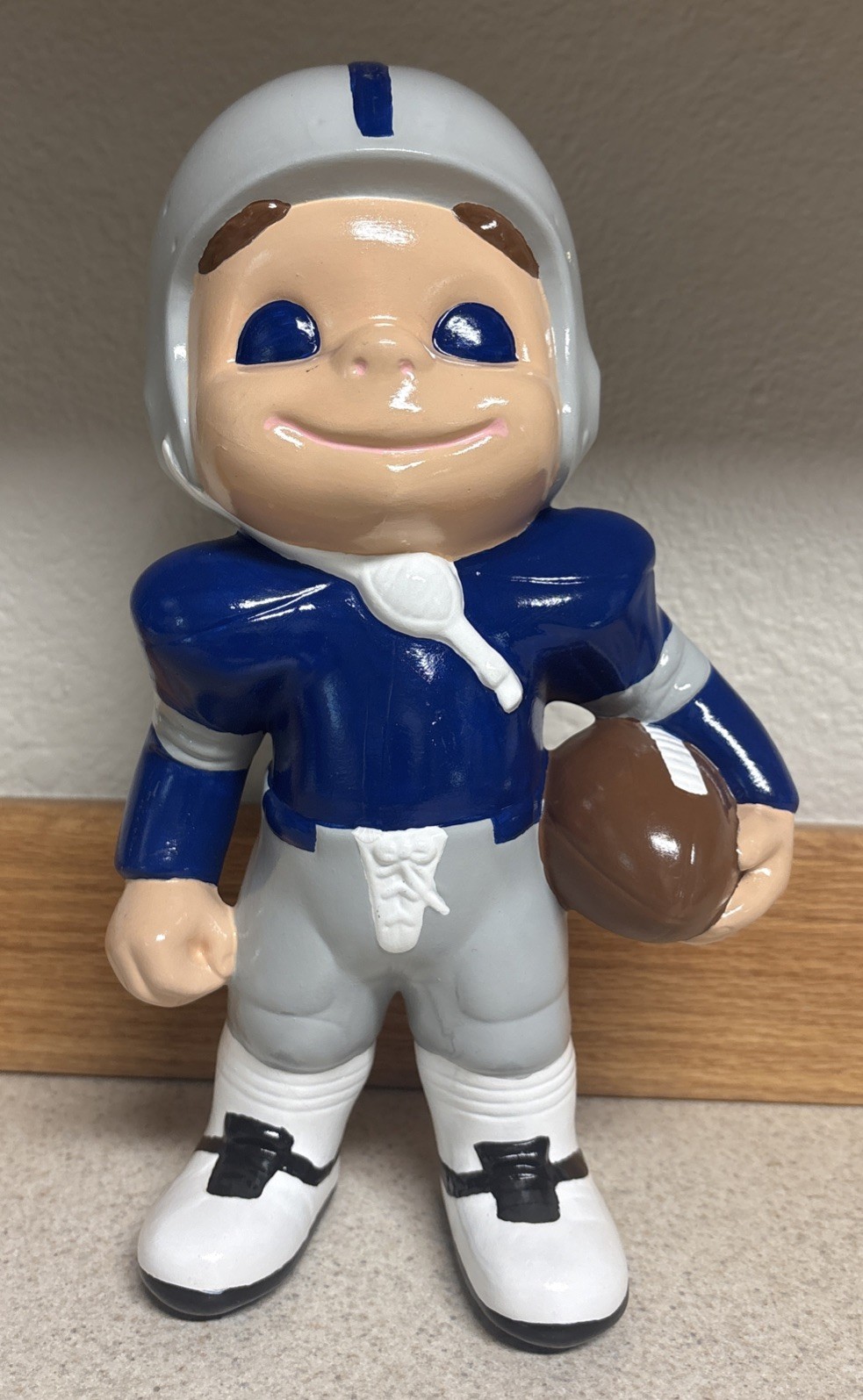 Vintage 1970s Ceramic Mold Football Player #85 Dallas Cowboys Colors? 11”