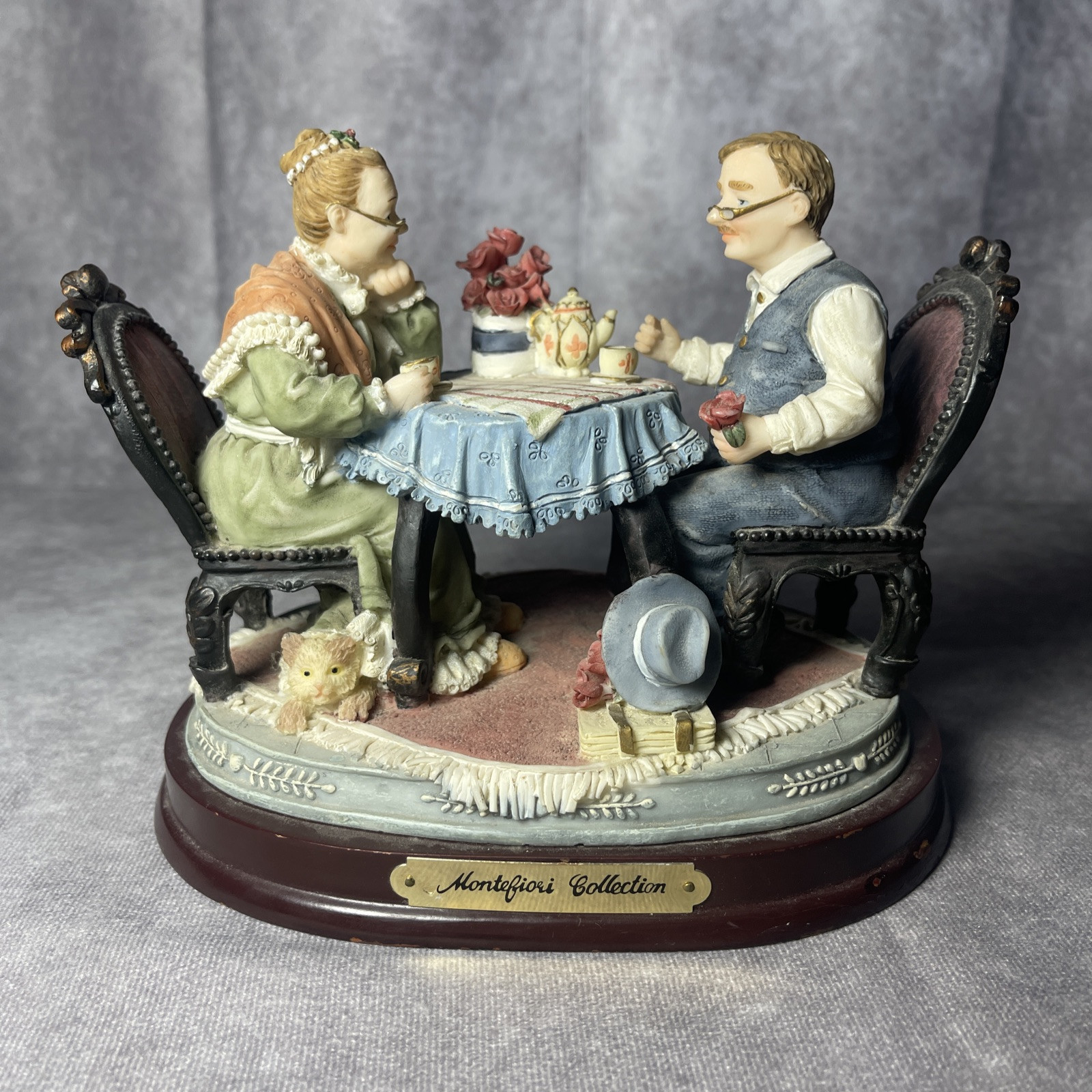 Grandparents Enjoying Coffee Moment Montefiori Collection Figurine ~ 8”x6”x6”