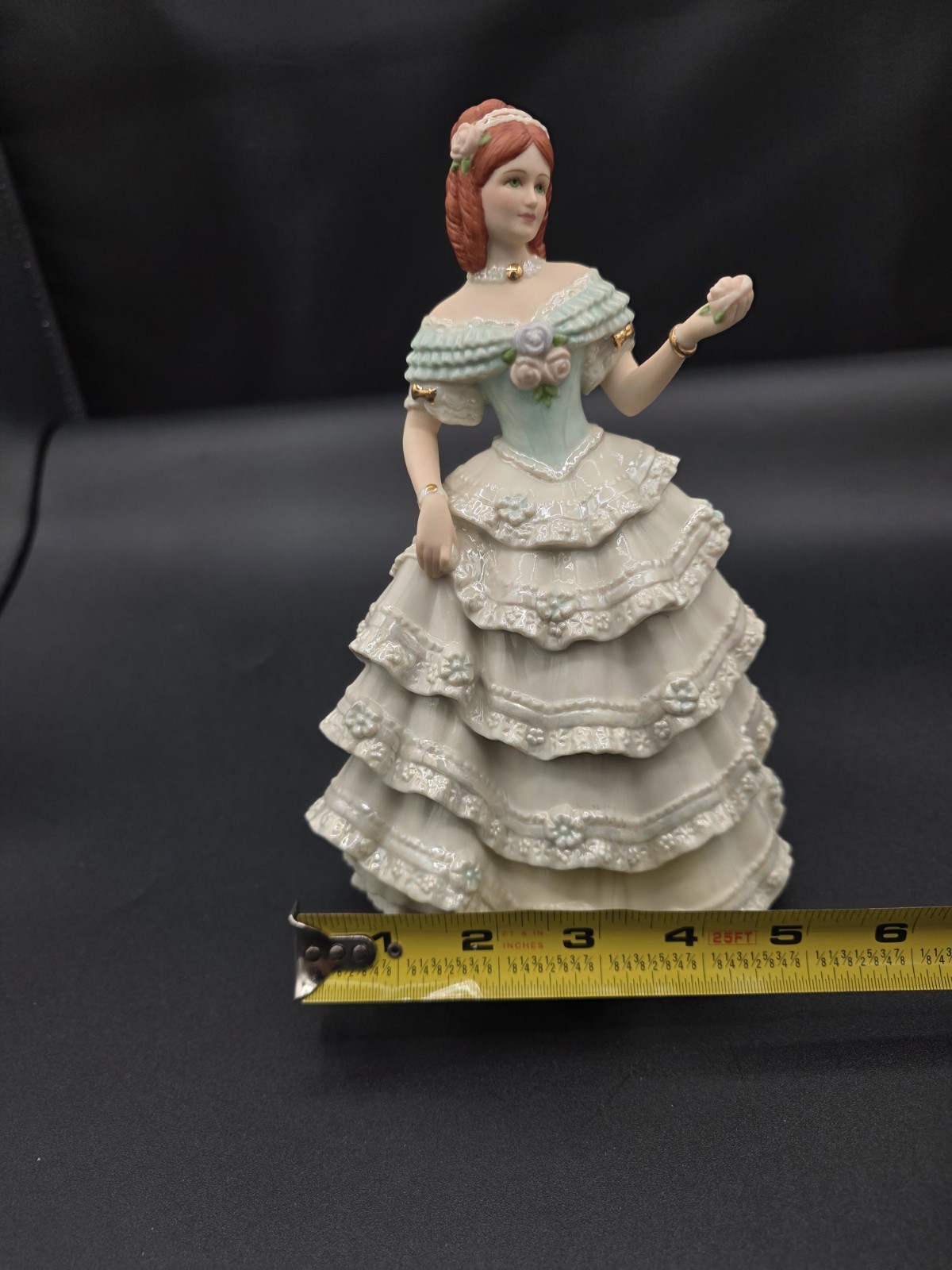 Lenox Ivory Cotillion at Belle Grove Figurine Iridescent & Gold Finish Style