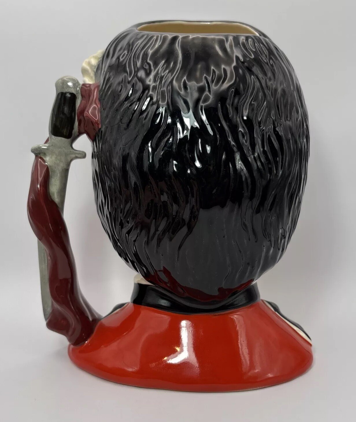 Royal Doulton – 8.25” The Guardsman Toby Jug D6755 Excellent Condition 1986