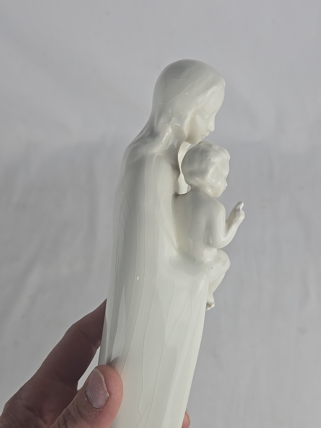 VTG “Madonna and Child” Goebel Porcelain Figurine with the Full Bee Mark HM12