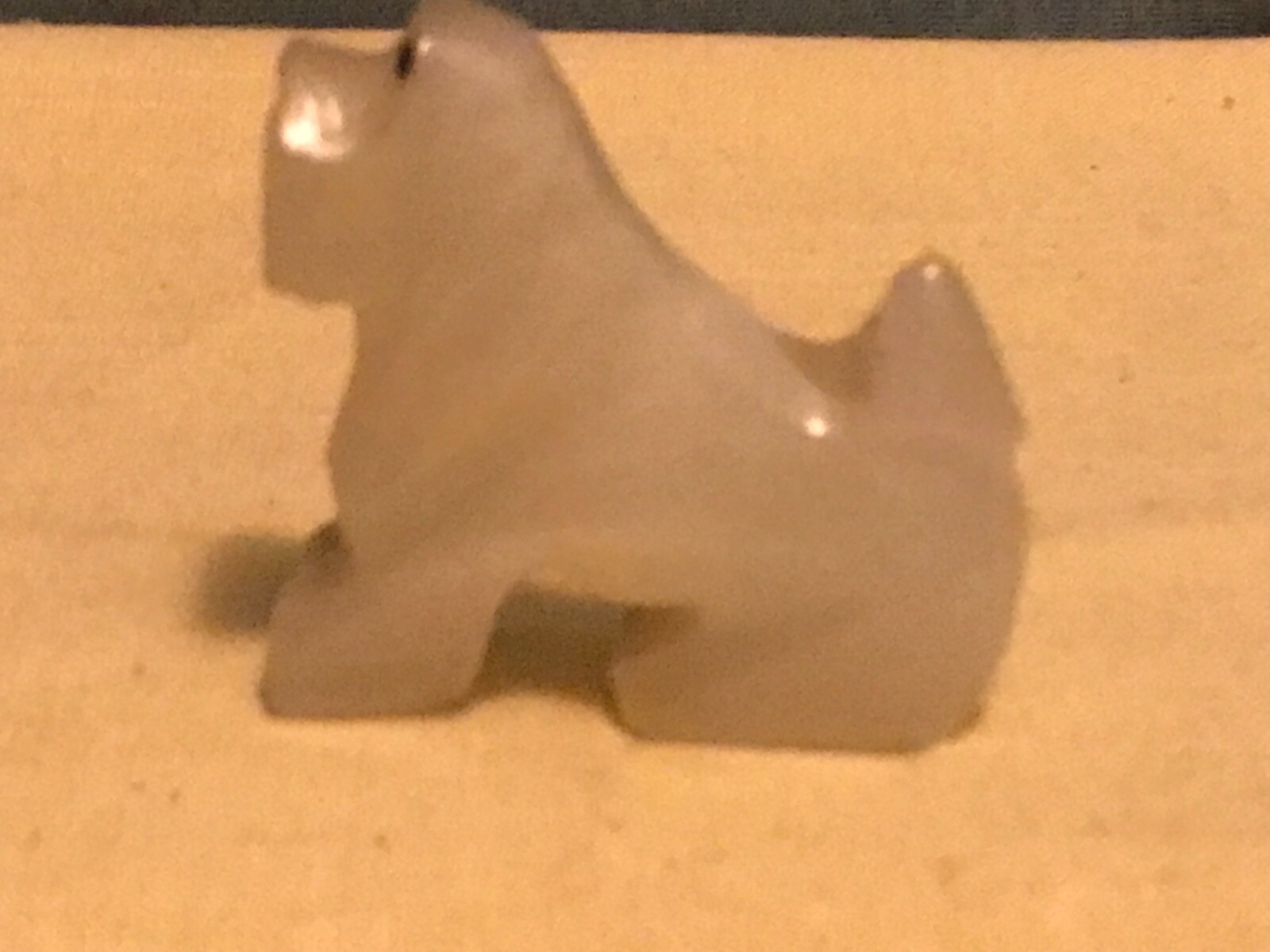 Vintage Carved ONYX Dog Bloodhound Figurine Off-White w/Striations Translucent