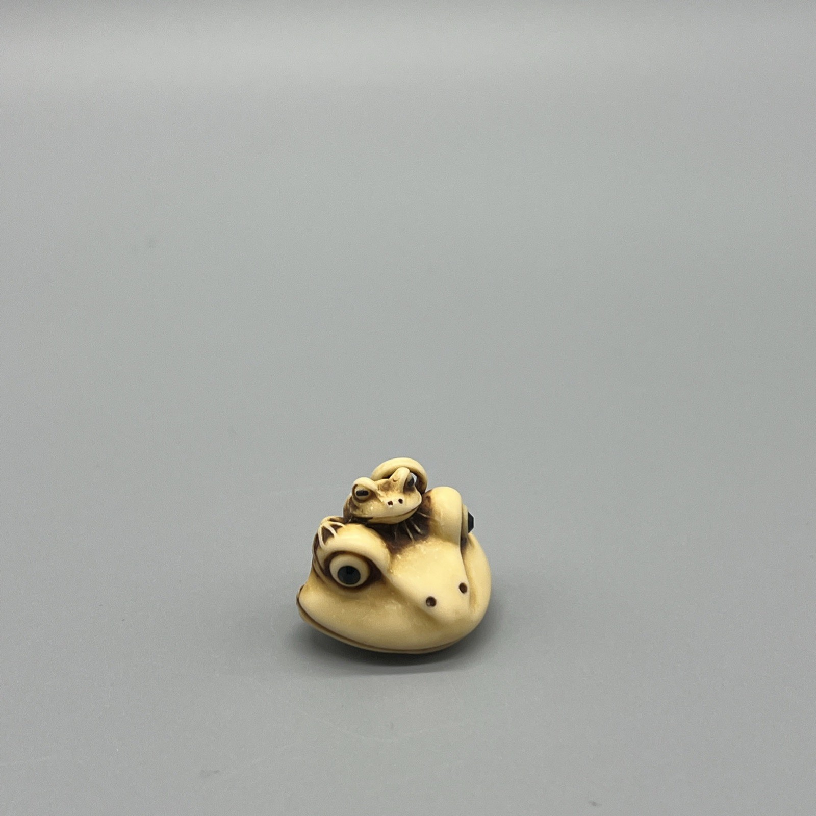 Adam Binder Editions Figurine Limited ABE Netsuke Frog Mask 140/?
