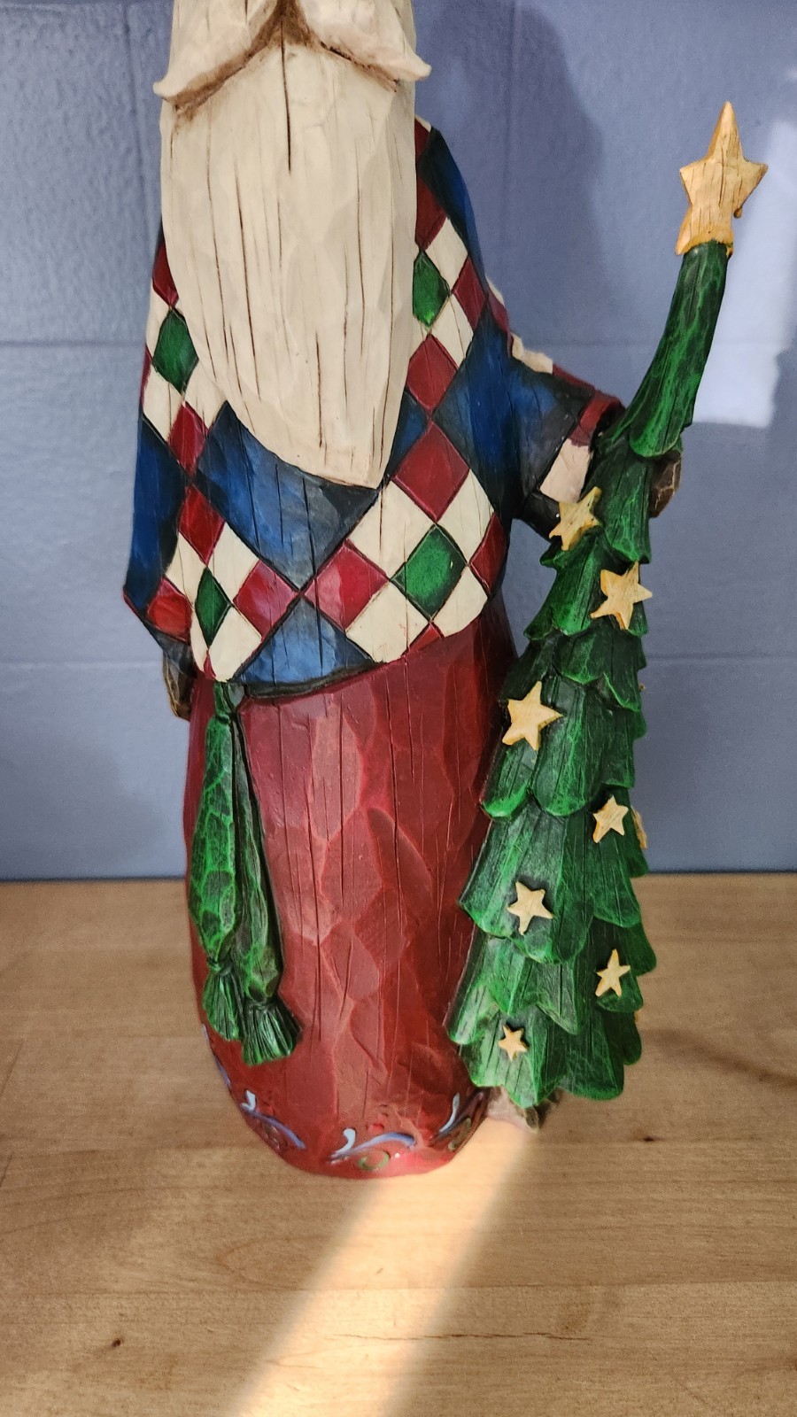 2002 Jim Shore Enesco Heartwood Creek Tall Santa w/ Tree Plaid 105530 Rustic