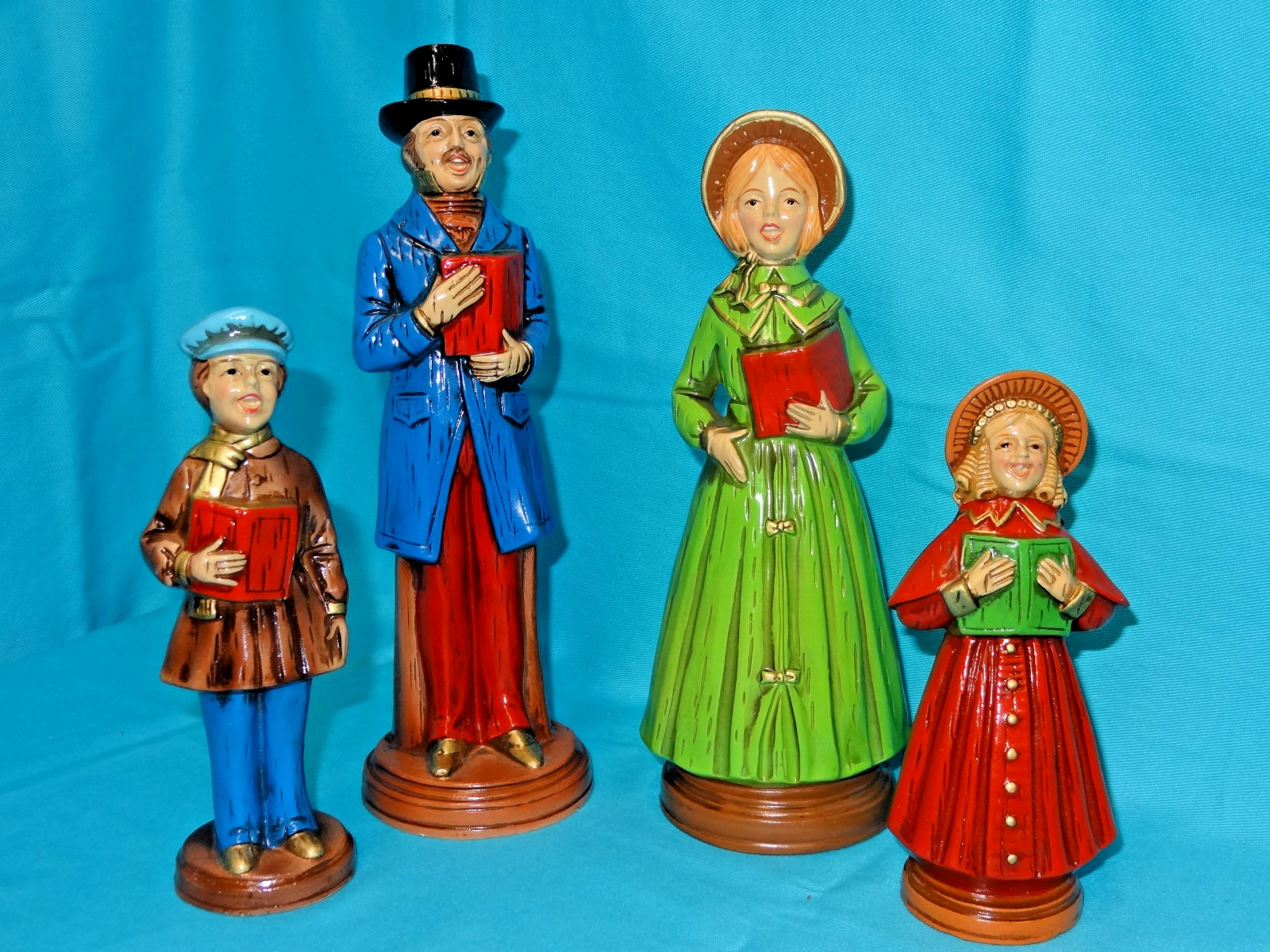 Victorian Carolers Family of 4 Figurines, Vintage, Made In Japan 6.50″ to 10.25″