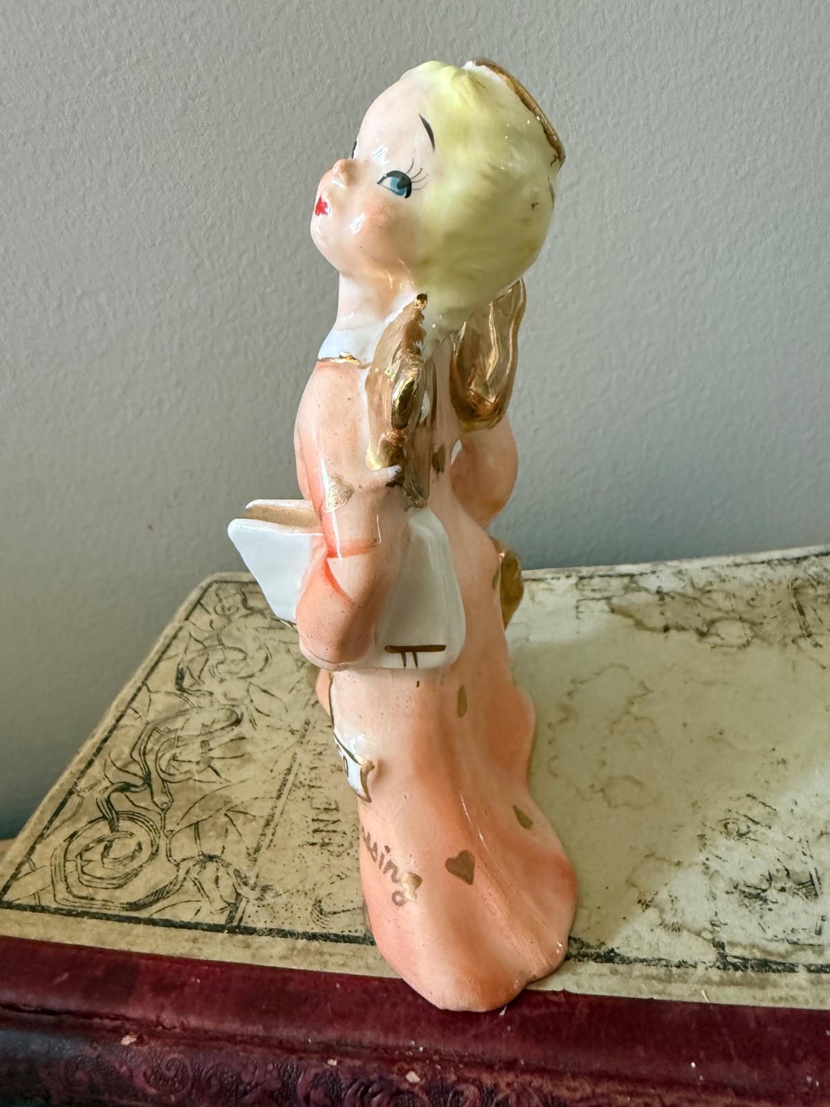 Vintage 1956 Yona Original “Look Before Crossing” Angel figurine