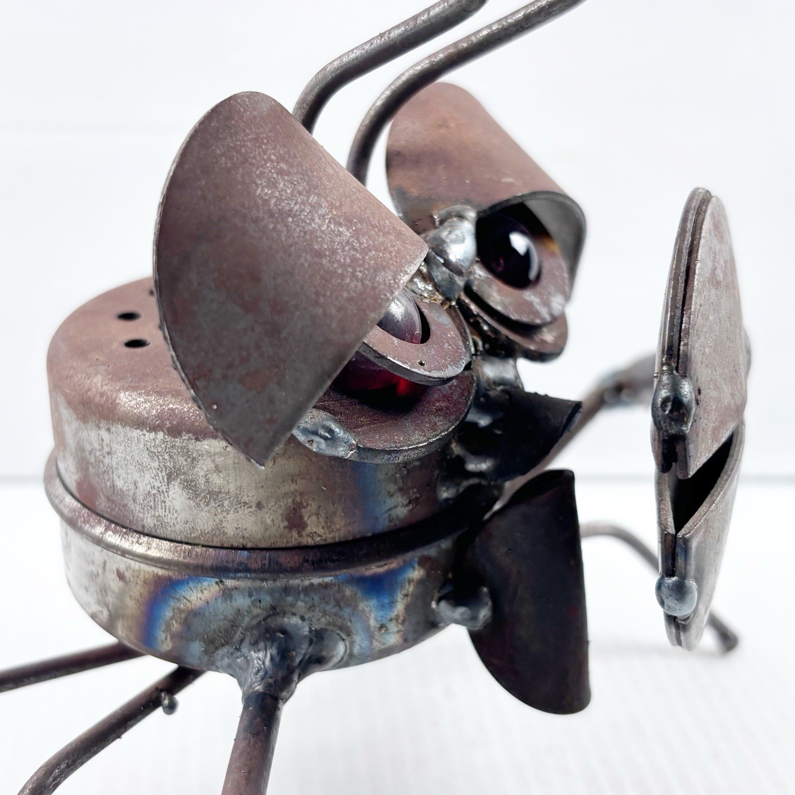 CRAB Metal Sculpture Figurine RED Glass Marble Eye Rustic Indoor Outdoor Garden