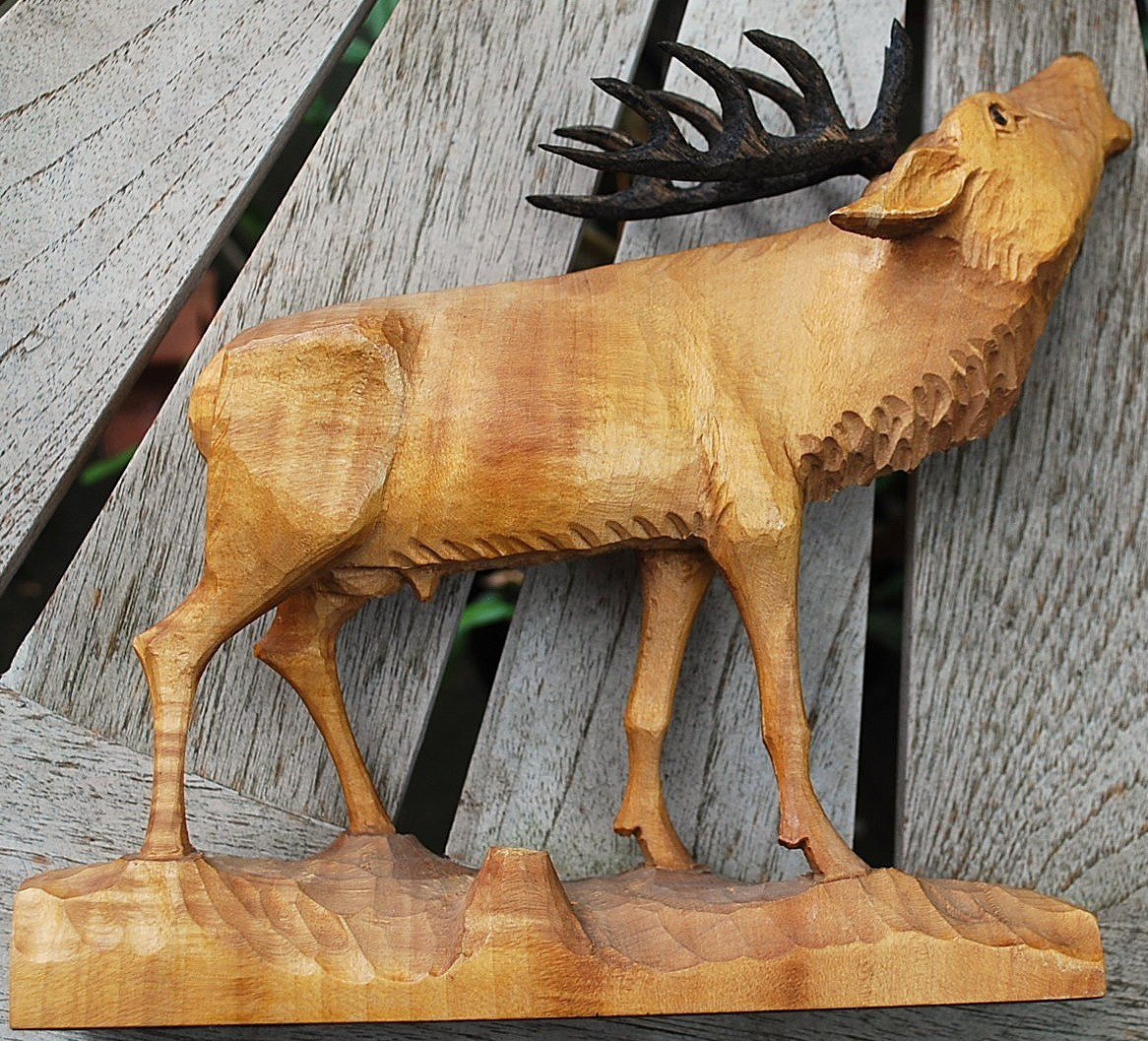 SUPERB Antique BLACK FOREST Hand Carved STAG BUCK DEER/ELK Linden Wood Sculpture