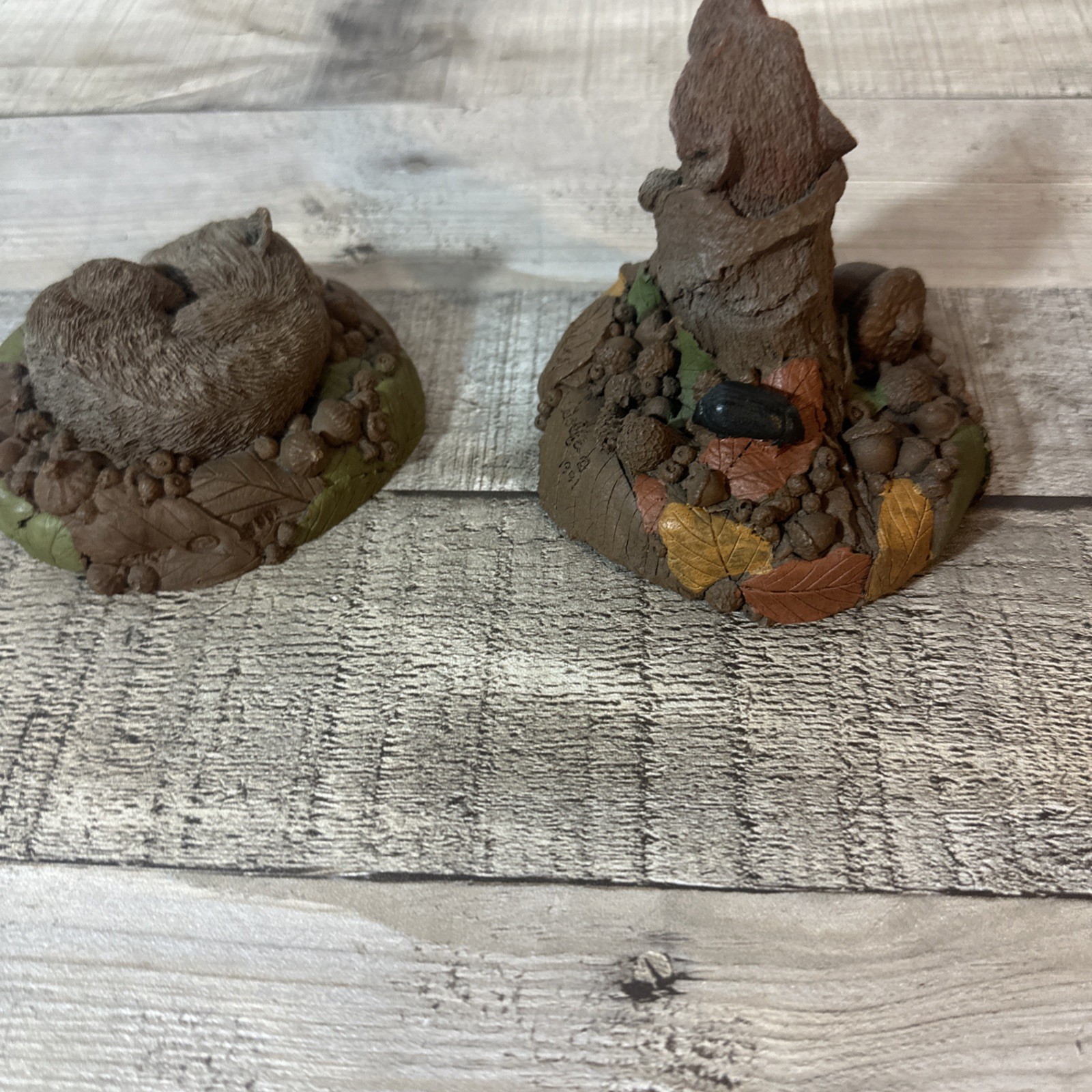 Set of 2 Tim Wolfe Cairn Studio Retired Figurines Wilma 42 & Bernie 14