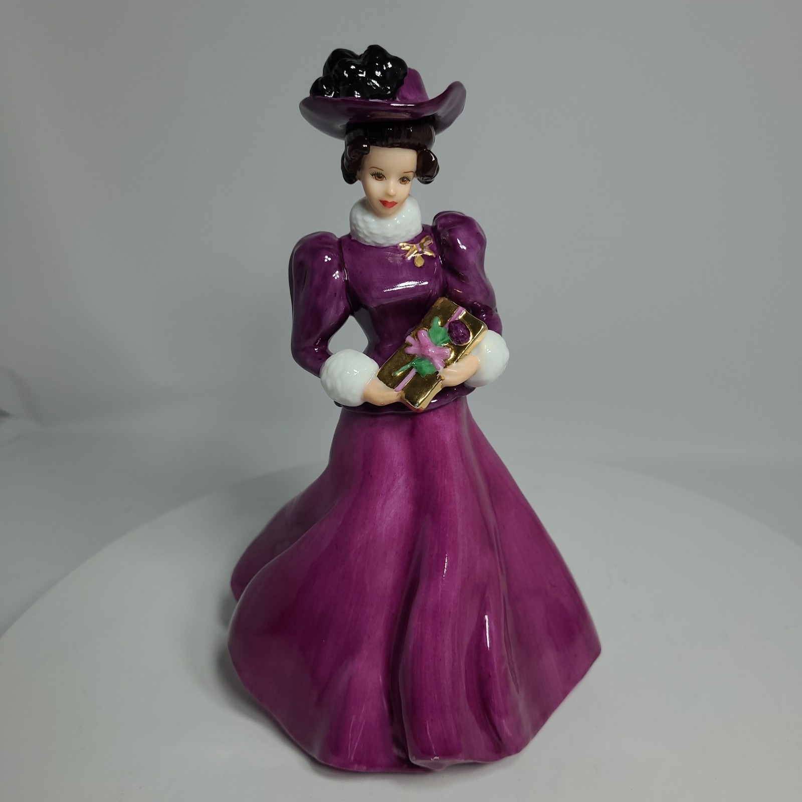Vtg 1997 Hallmark Barbie Holiday Homecoming Limited Edition Porcelain Figurine
