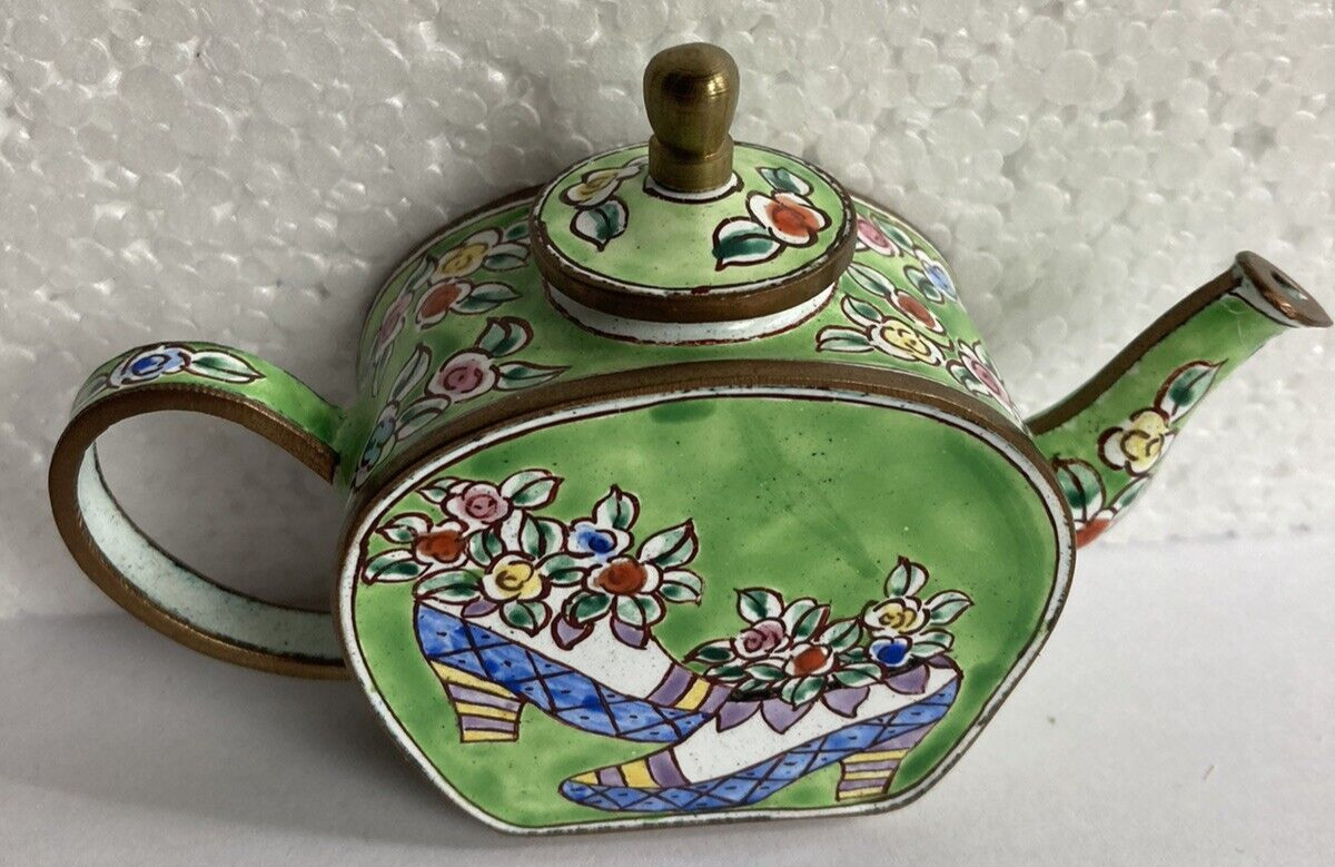 Teapot – Kelvin Chen Miniature – Shoes Filled with Flowers