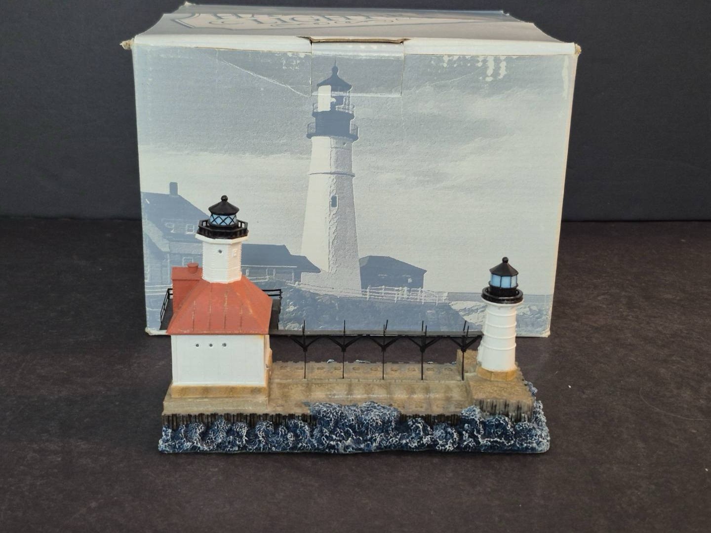 Vintage 2001 Harbour Lights Lighthouses St. Joseph Pier, Michigan #434 With Box