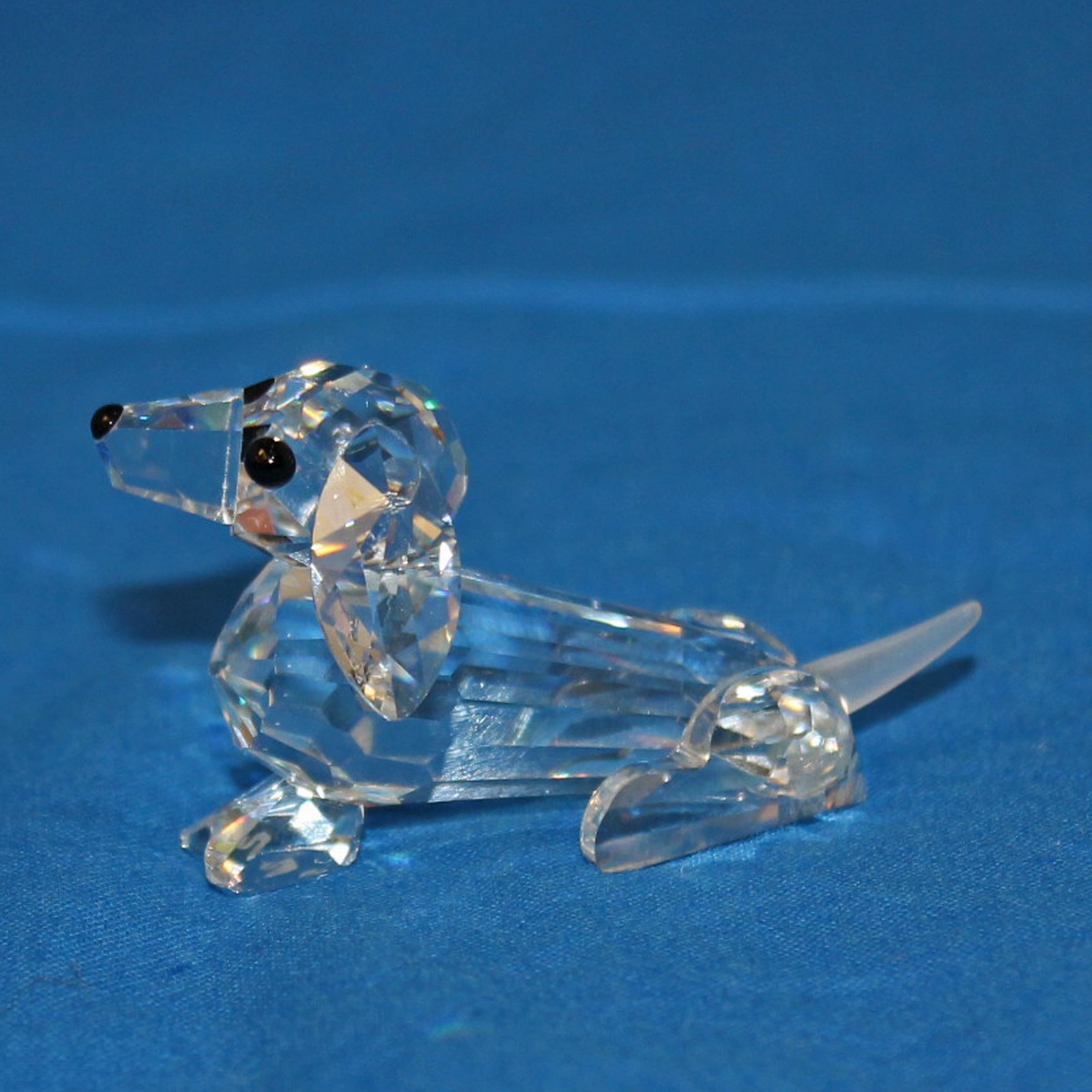 Swarovski Figurine, Dachshund Vers 2, Frosted tail (014388) 2.2″ MIB