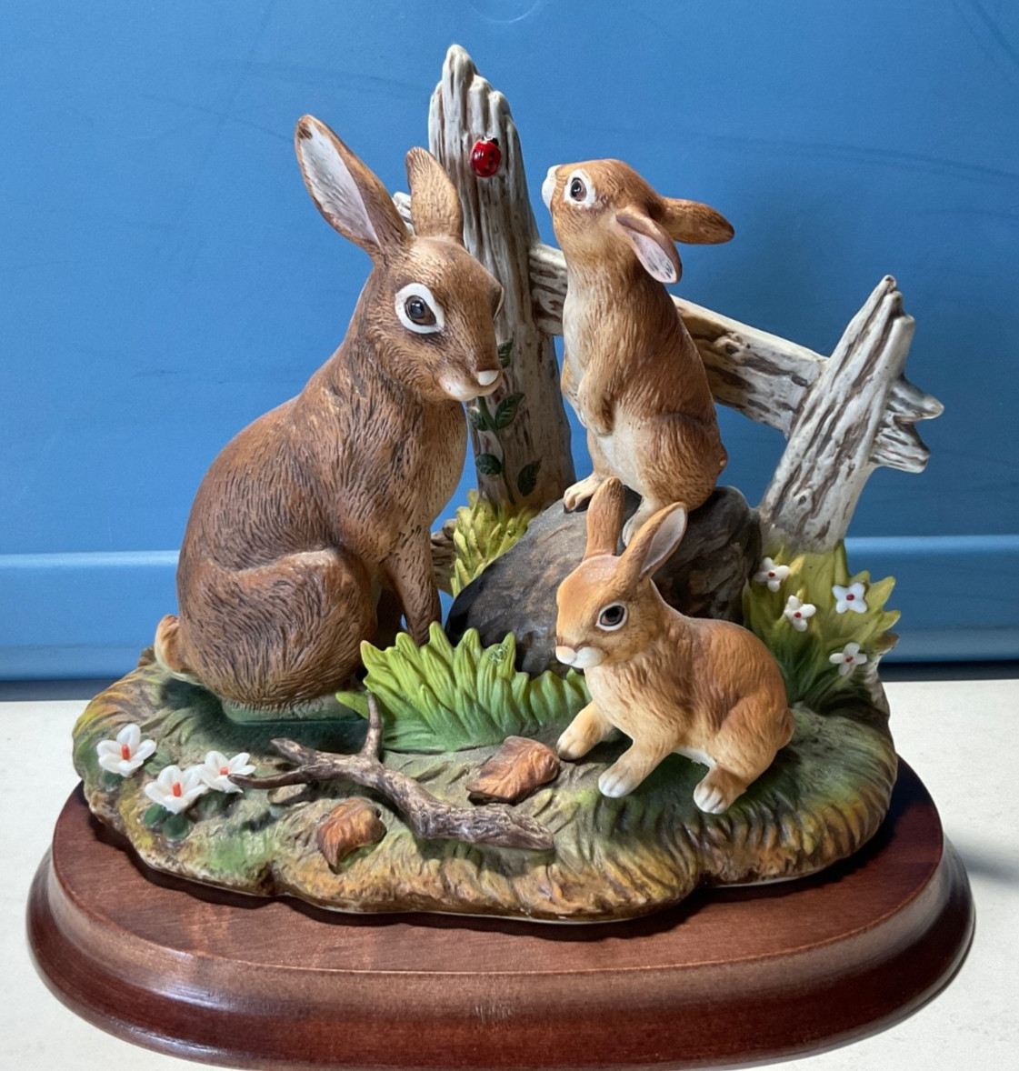 Rabbit Family Porcelain Figurine , Andrea By Sadek w/ base Japan 80’s EX