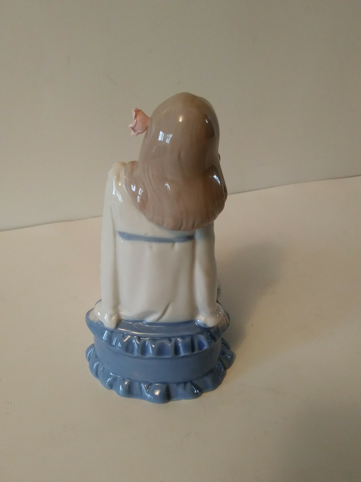 Enrique Nadal Porcelain Girl Sitting on a Cushion Figurine 1987 Excellent shape.
