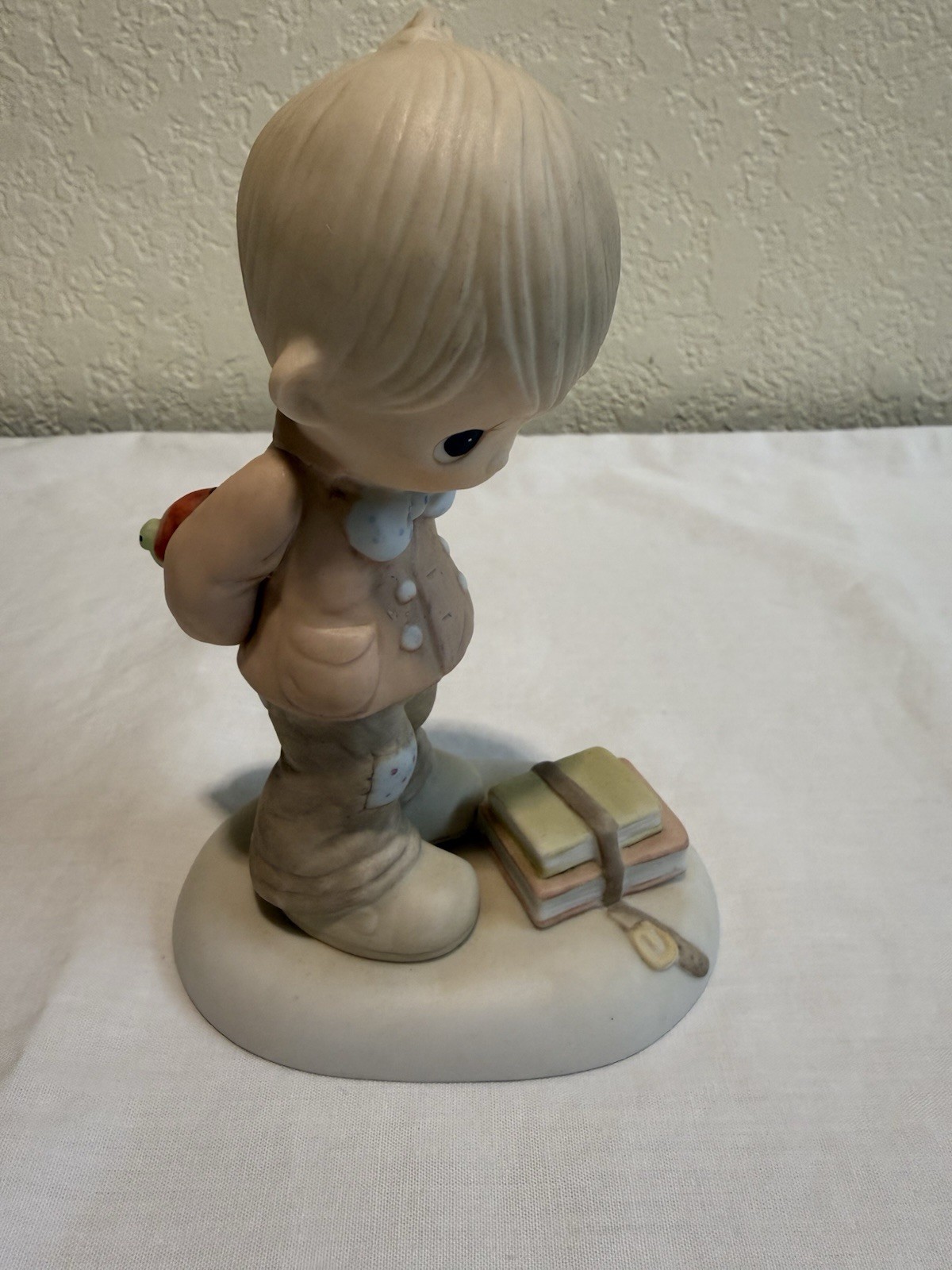 Vntg Enesco Jonathan & David Porcelain Figurine “It’s What’s Inside” Signed 1979