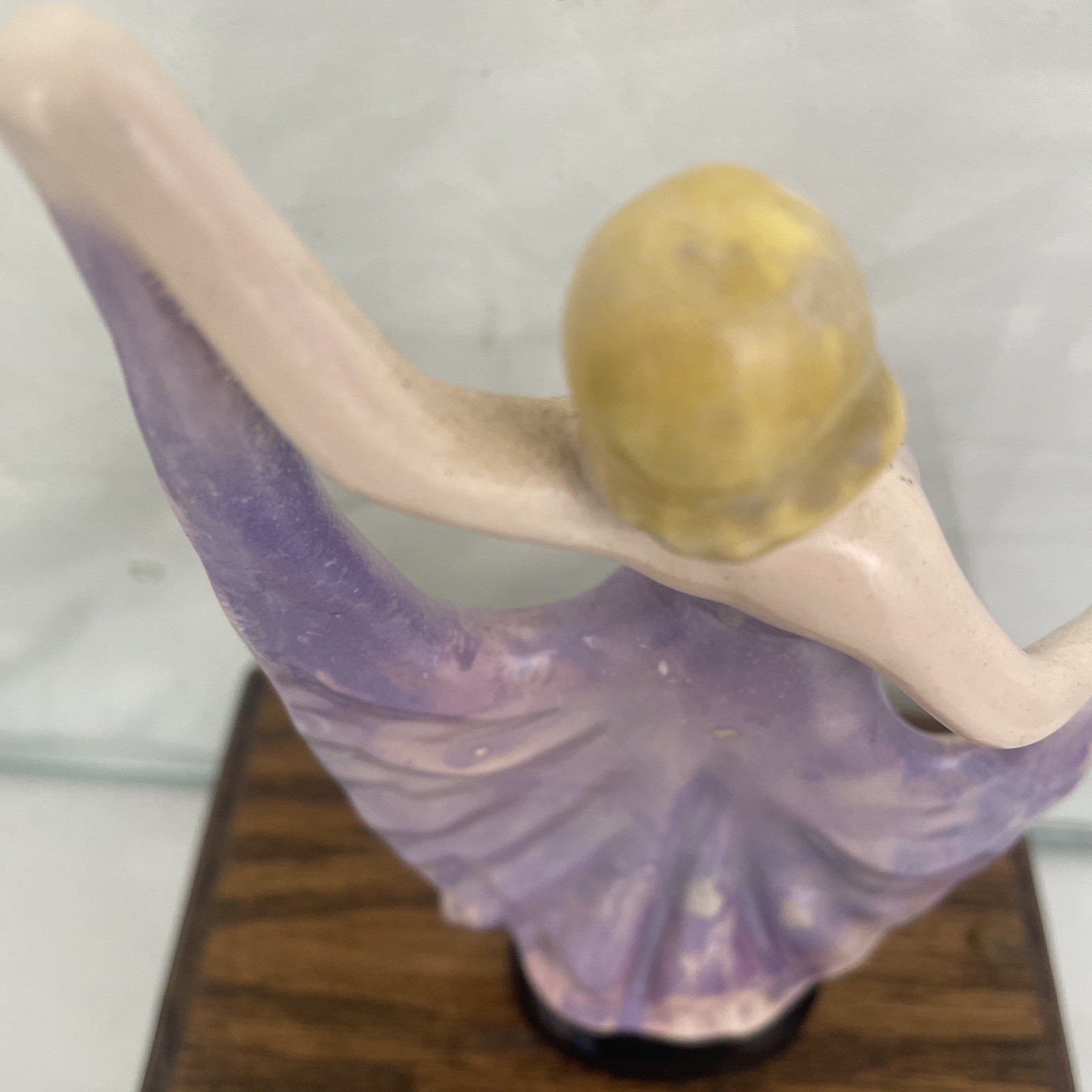 Vtg Art Deco PORCELAIN DANCING LADY Hand Painted Purple dresd Statue 7” x 2.5”