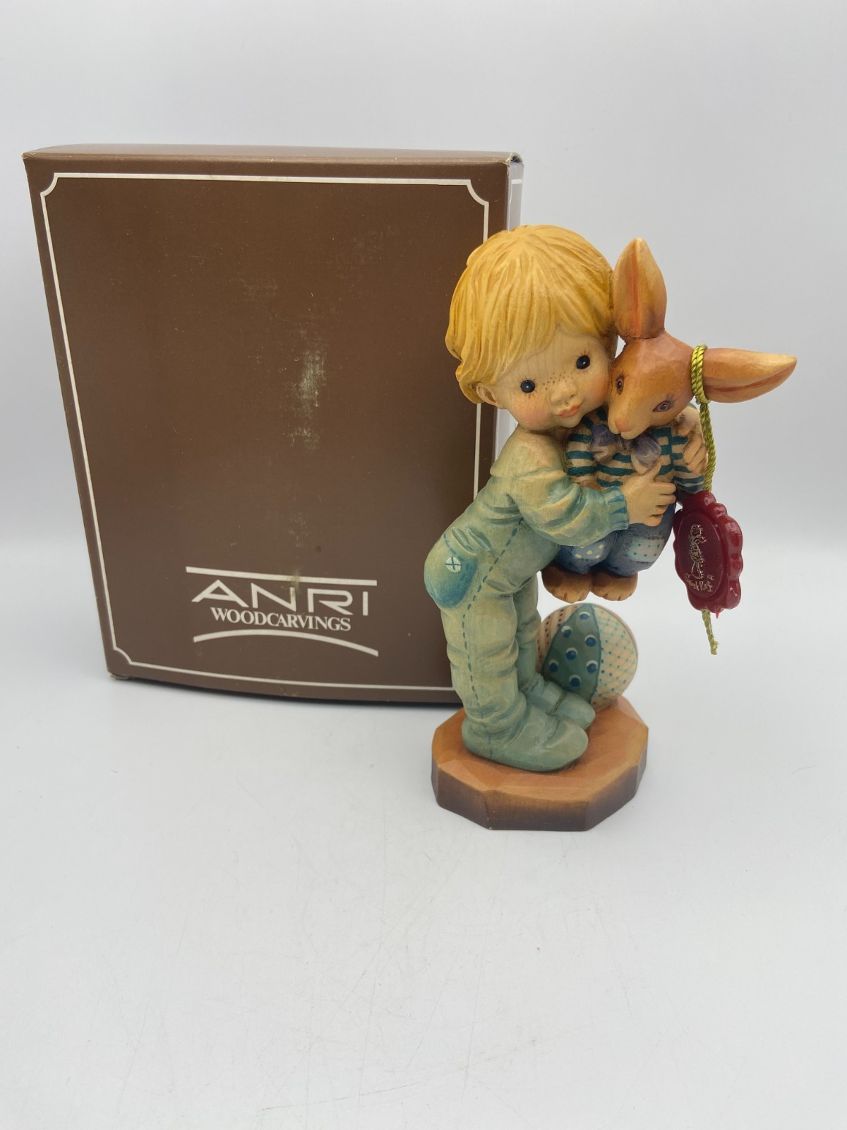 Anri Woodcarving Bunny Hug 266/2000 6 Inches