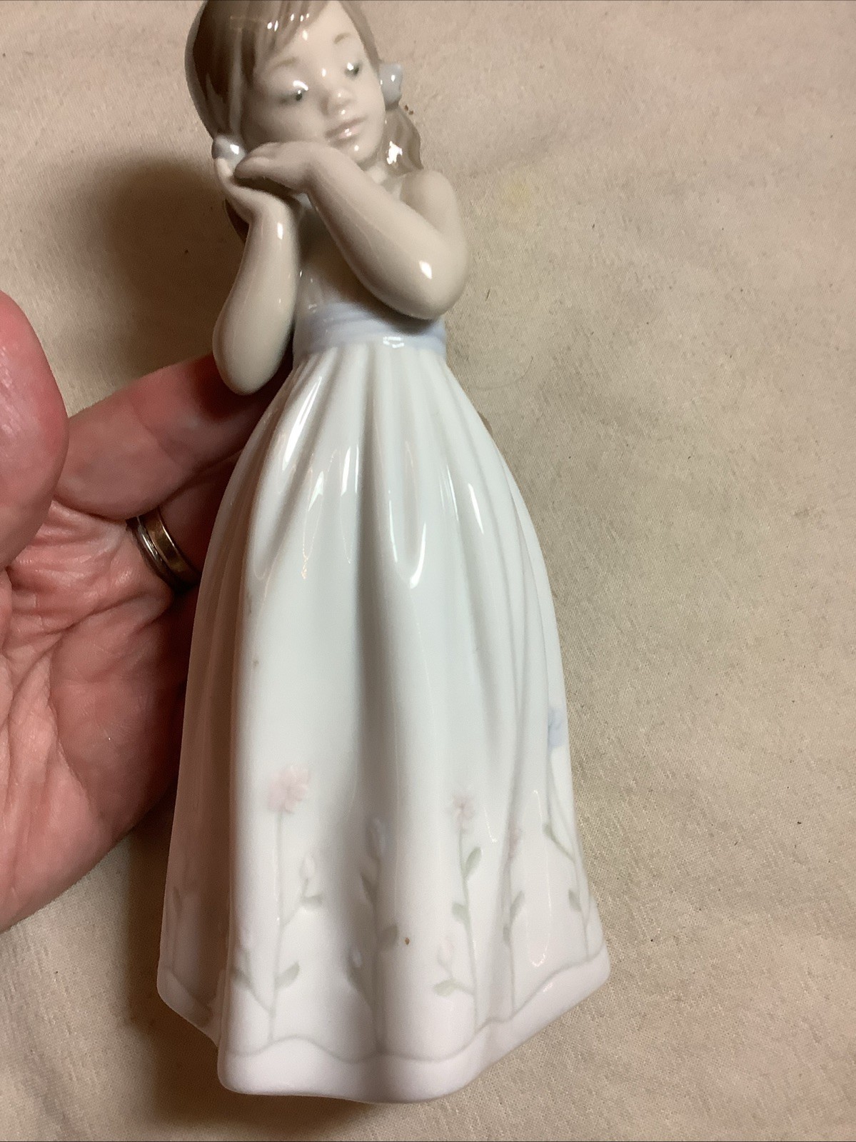 Lladro “My Sweet Princess” Hand Made In Spain 6.75” (2002). Excellent
