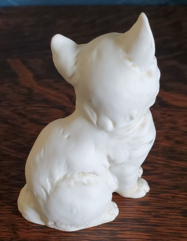 Vtg Hand Painted Kaiser Germany Porcelain Cat Figurine West Germany Model 711