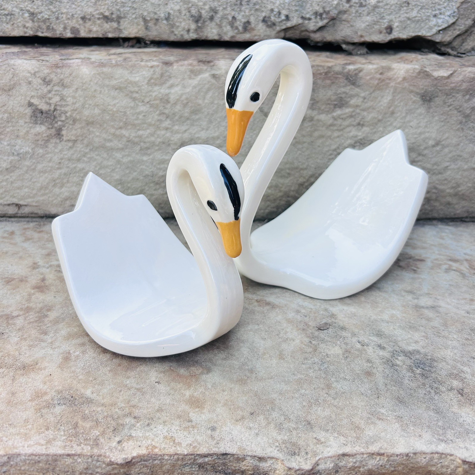 VTG White Ceramic Swan Washcloth Towel Soap Holders Matching Pair Hand painted