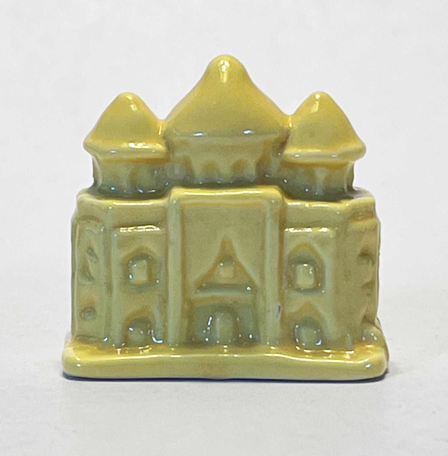 Red Rose Tea “Wade Whimsie” Taj Mahal, World Monuments Series, Mint