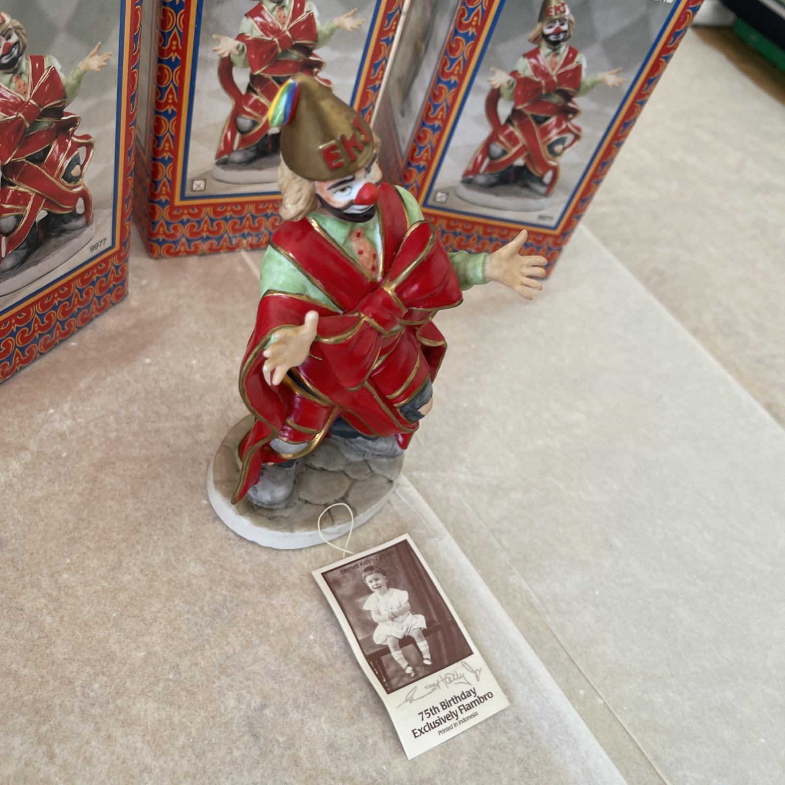 Emmett Kelly Jr 75th Birthday Celebration Flambro Clown 9977 red Ribbon