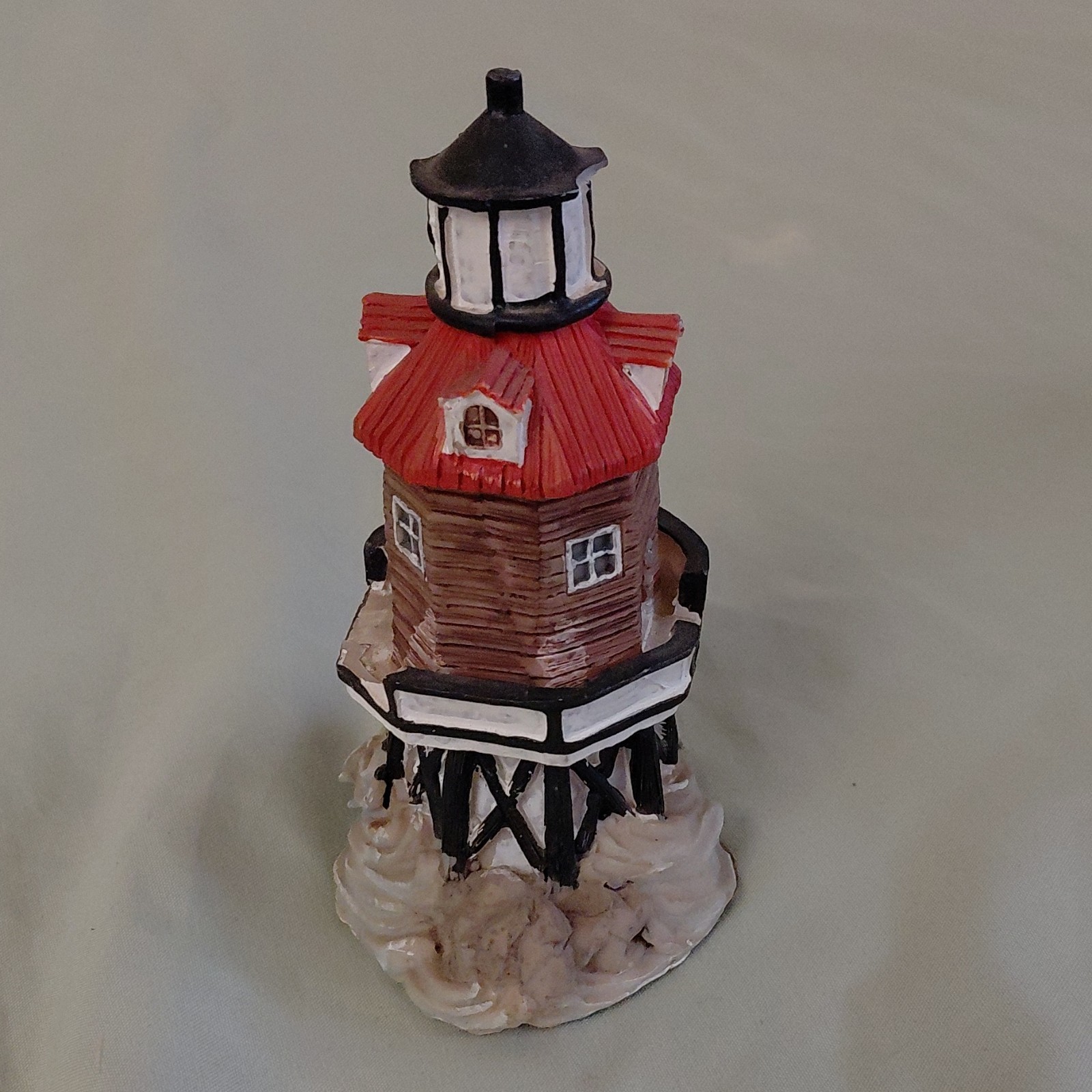 K’s Collection Lighthouse Resin Painted Nautical Figurine Decor for Any Room