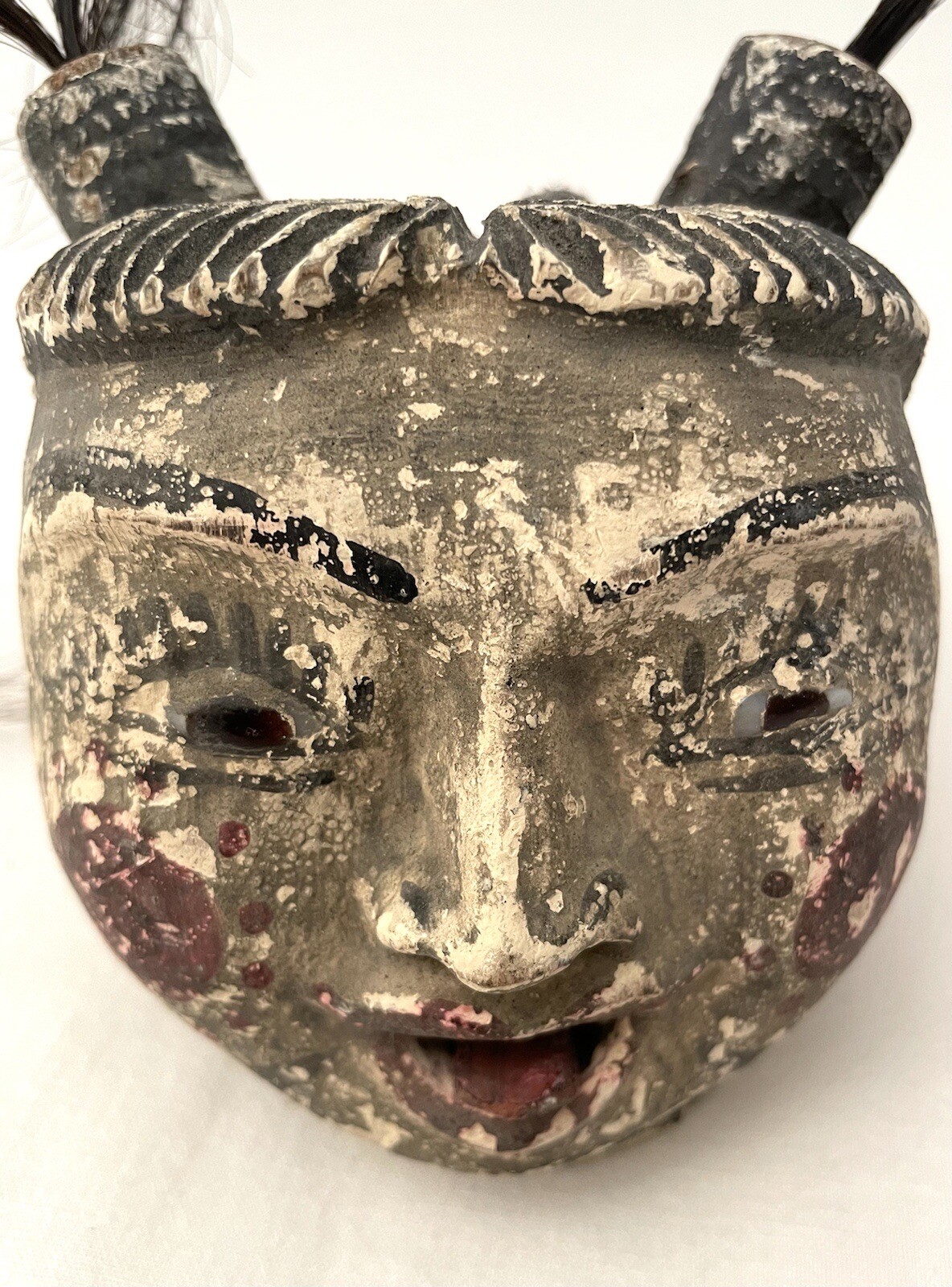 ANTIQUE / VINTAGE BURMESE POLYCHROMED WOOD ANIMATED PUPPET HEAD W/ GLASS YES 