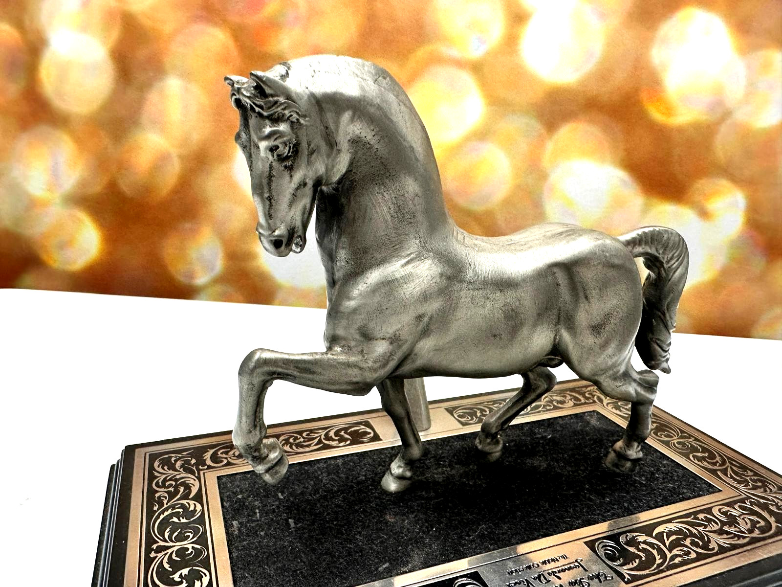 Noble Collection Leonardo Da Vinci Horse Statue w/ Quill Pen Base