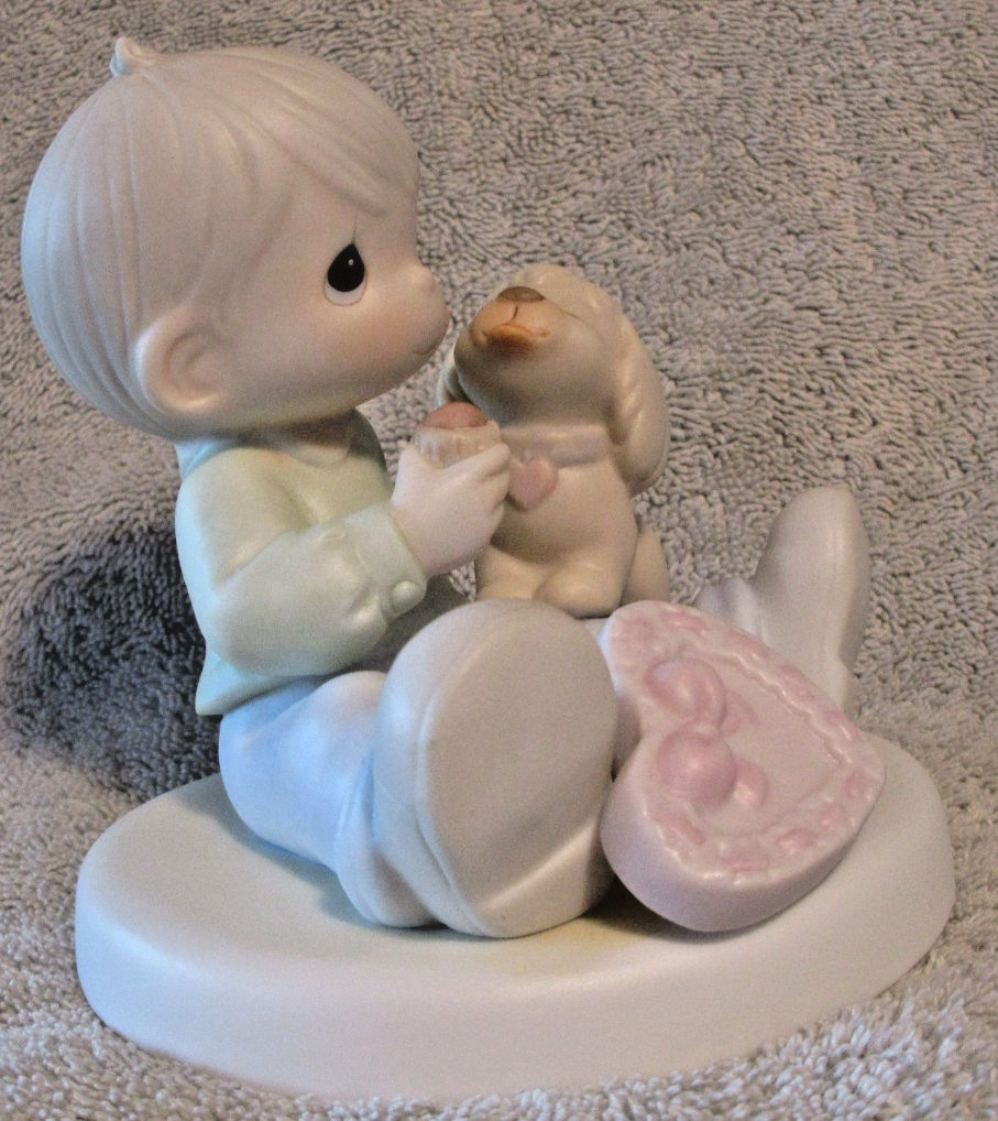 Precious Moments “Sharing Sweet Moments Together” EUC Free Shipping