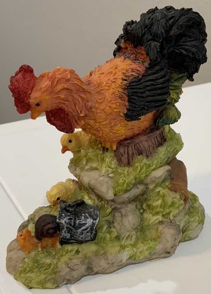 Vtg K’s Collection Resin Summer Rooster Chicks Sunflower Snail Shovel Figurine