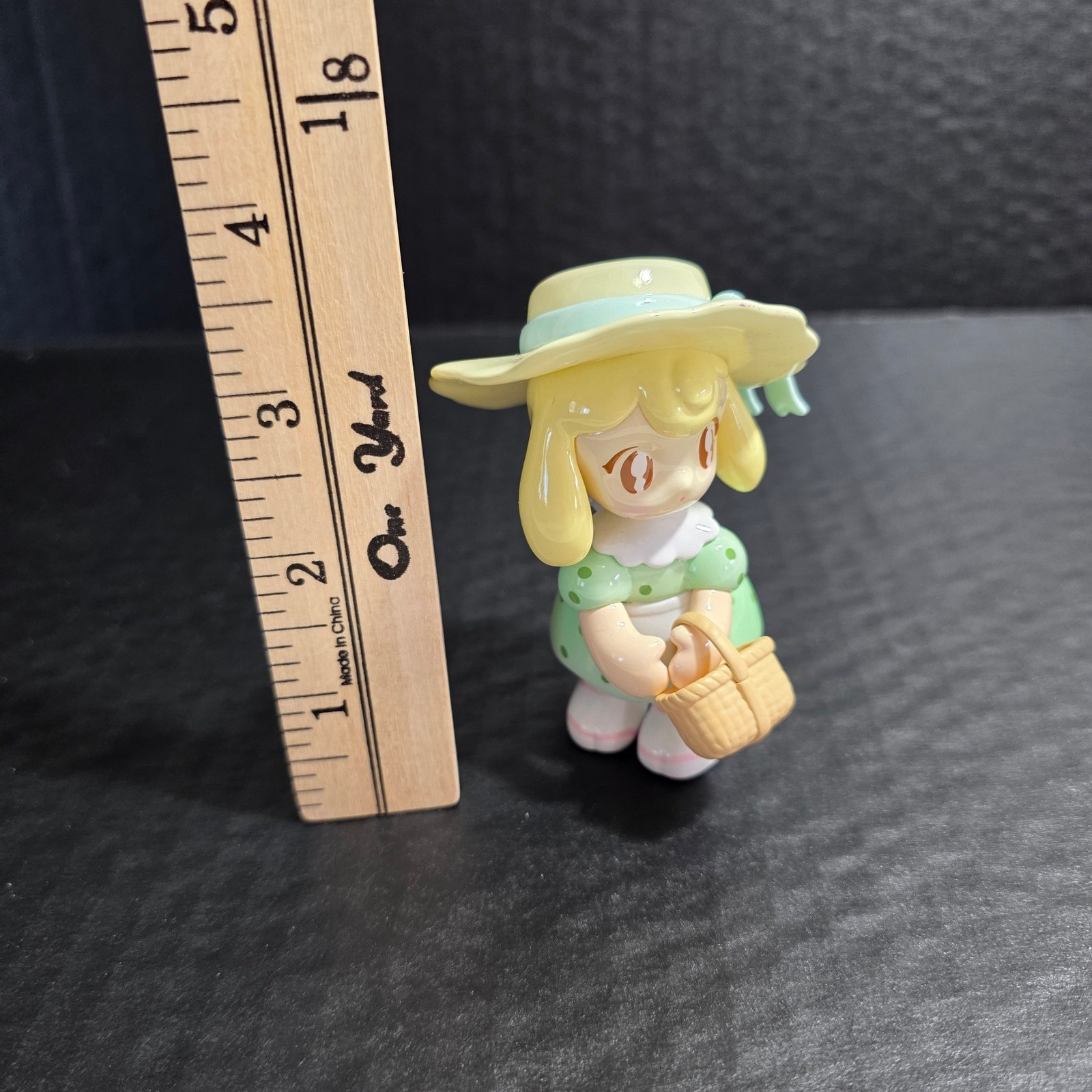 AAMY Finding Unicorn Picnic Series Girl Figure #7809 Green Polka Dot Dress 3.5″