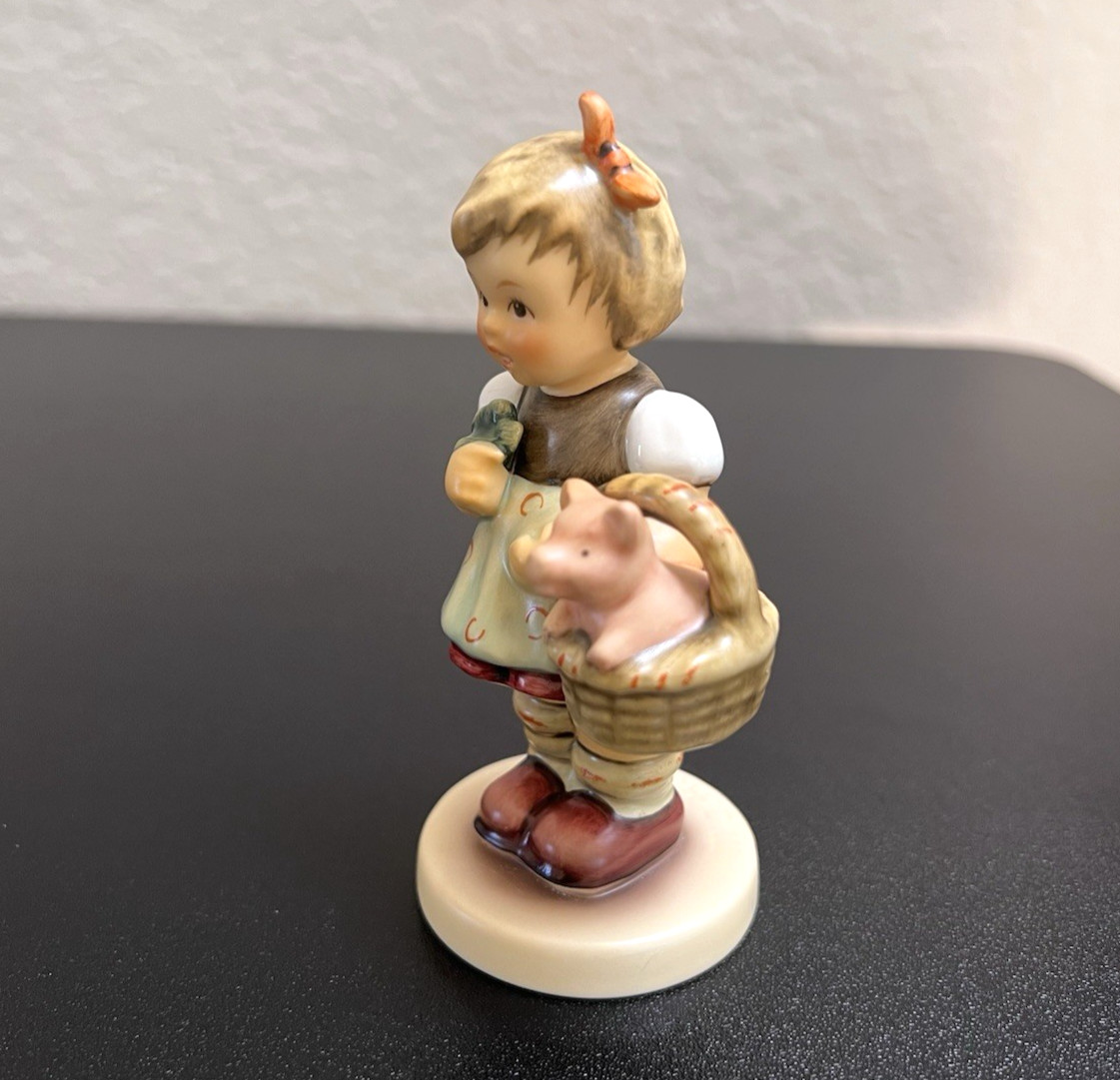 Hummel # 1752 Hum 2034 “Good Luck Charm” First Issue 2002 TMK 8 NEW!