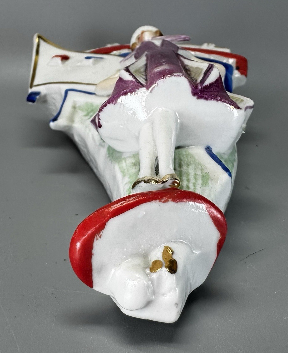 Vtg 1930s Art Deco HARLEQUIN LADY Wall Pocket Porcelain 16572 Germany FLAW READ