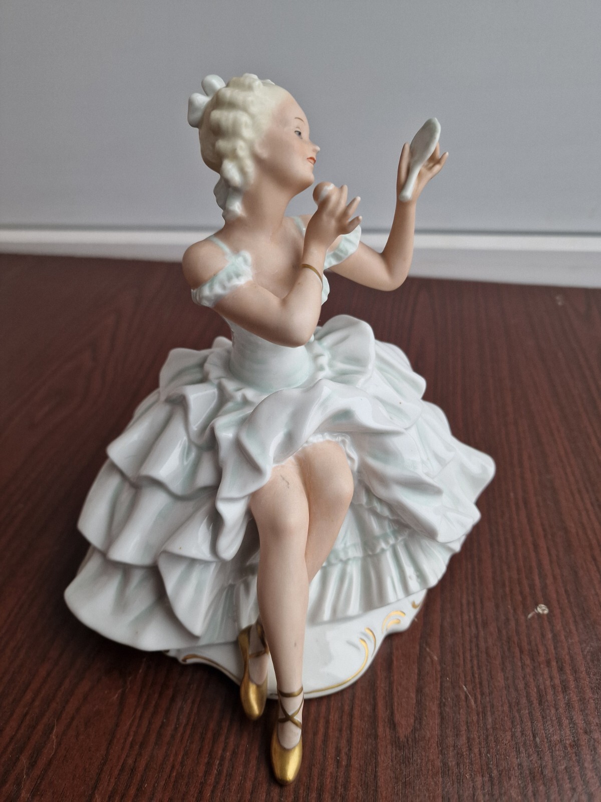 Vintage German Ballerina with Mirror Figurine Schau Bach Kunst, Mid-20th CENTURY