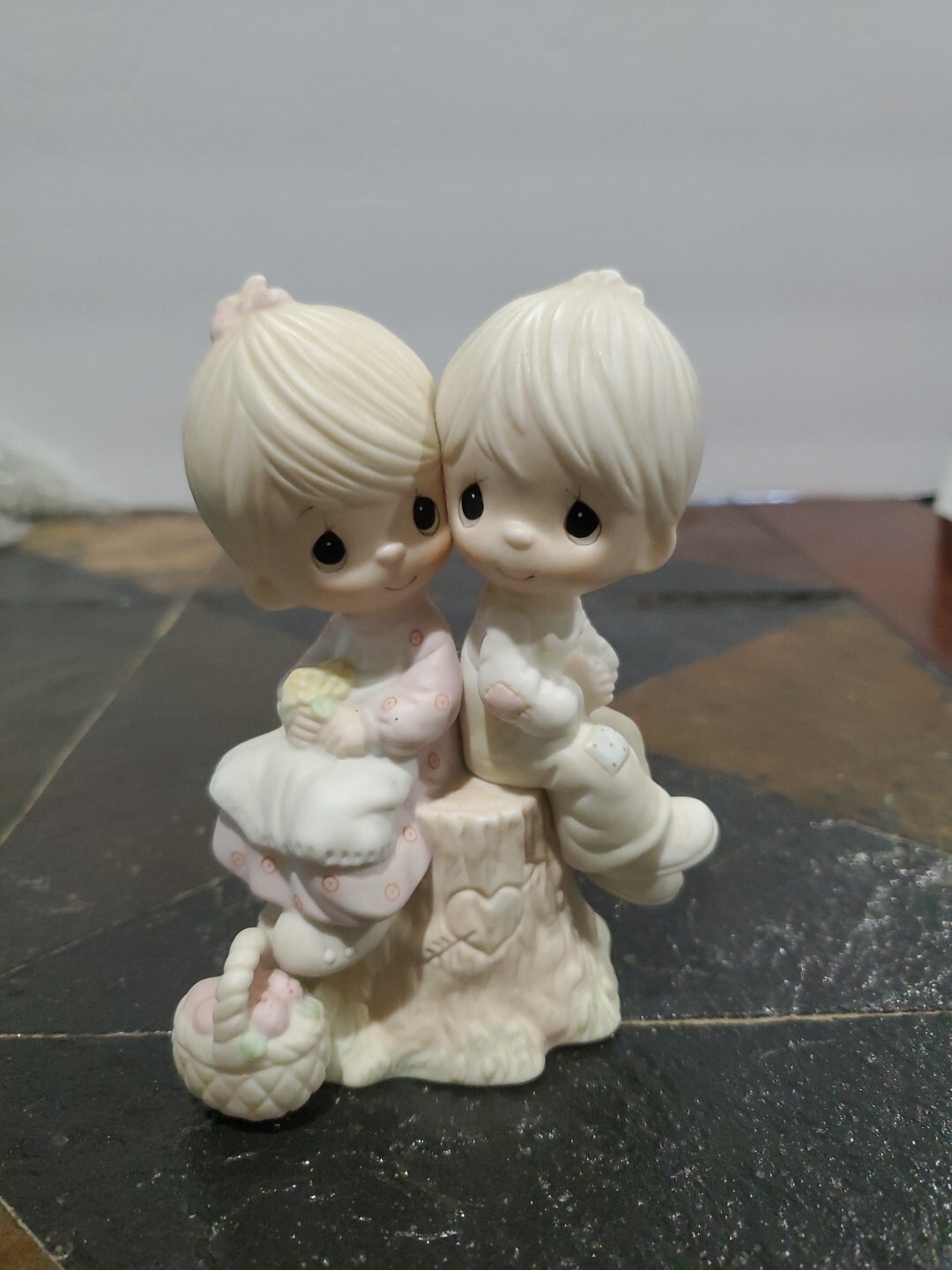 Precious Moments 1978 Love One Another E-1376 Figurine Vintage