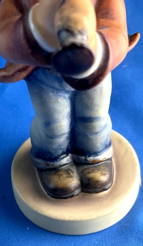 Hummel Goebel figurine “Sernade” Boy Playing Horn Vintage 5” Tall
