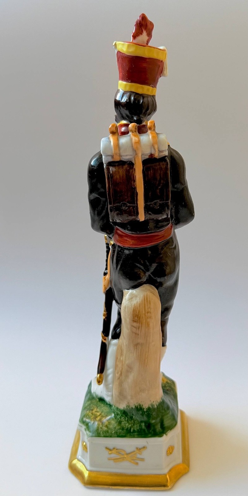 Vintage 12.6 Capodimonte Porcelain French Napoleonic Grenadier Soldier Statue