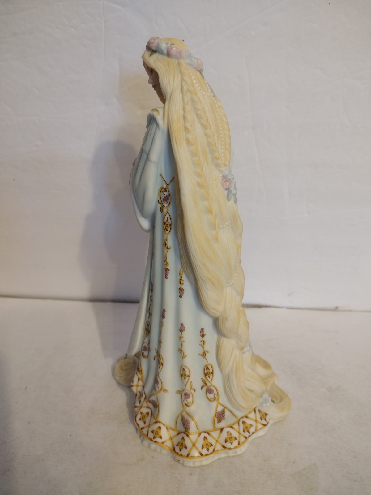 Rapunzel The Legendary Princesses Fine Porcelain Lenox Figurine 9″ H x 5″ Wide